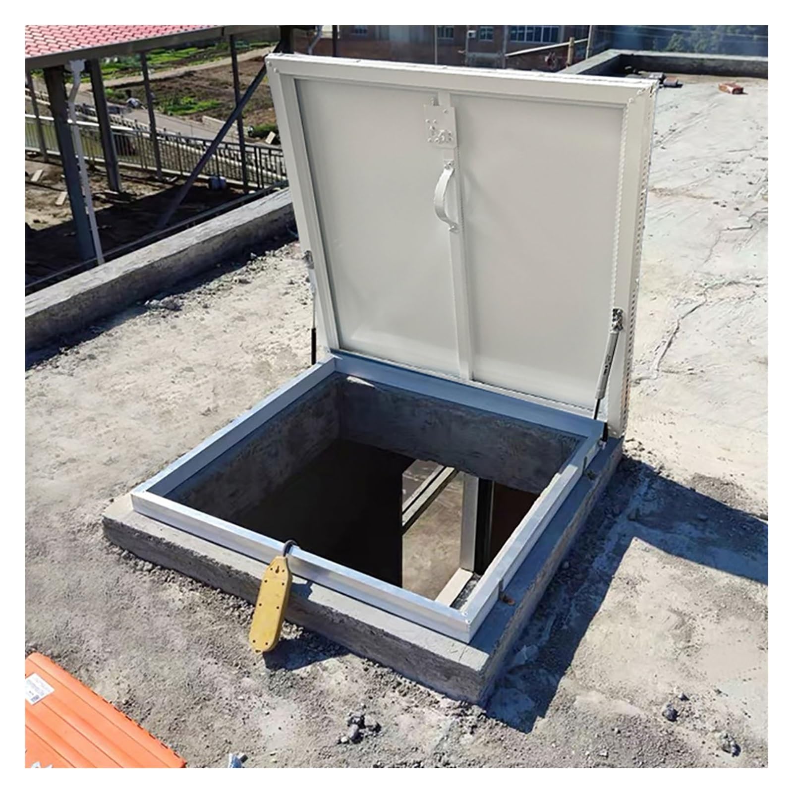 JYHHCYS Customizable Attic Hatch Cover, Egress Skylight for Rainproof/Anti-Theft/Blackout, Heavy Duty Household Metal Attic Hatch Cover for Outside(100x100cm/39.4x39.4in)