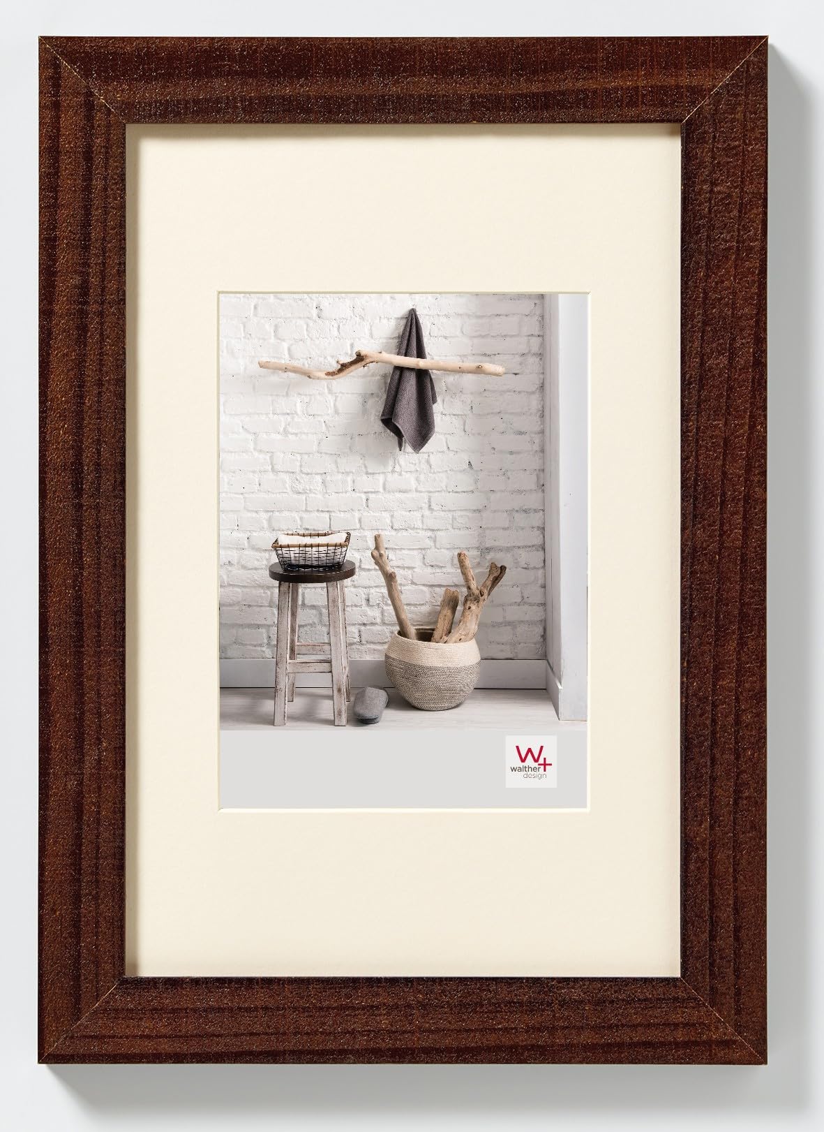 walther design Bilderrahmen nussbaum 10 x 15 cm mit Passepartout, Home Holzrahmen HO015N