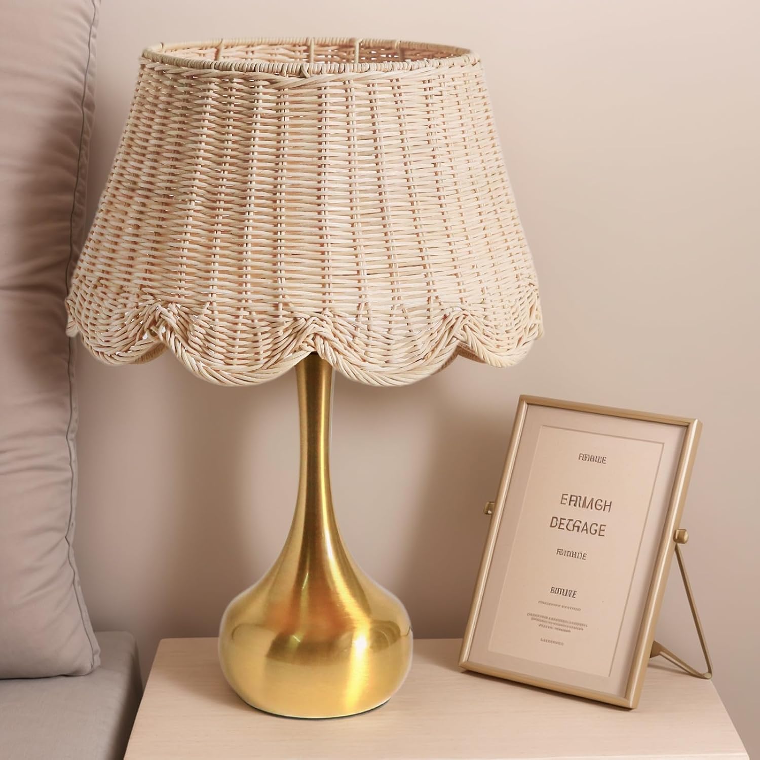 Premium Scalloped Rattan Shade Table Lamp, Small Brass Gold Table Lamps for Nightstand, Gold Small Bedside Table Lamp with E26 Bulb, Boho Wicker Lamp for Bedroom (Scalloped Rattan Shade Table Lamp)