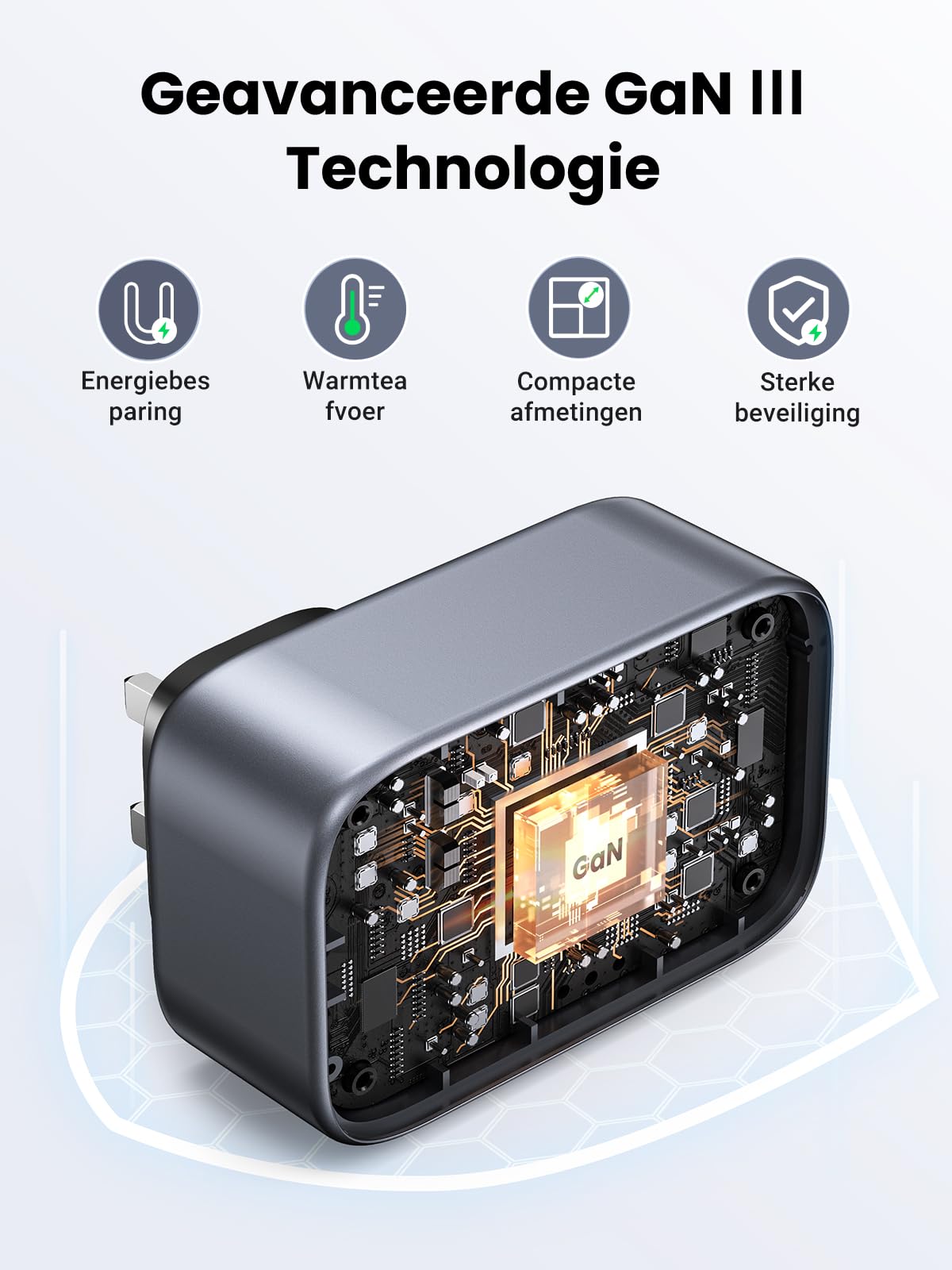 UGREEN Reisadapter VS PD 30W GaN Adapter VS Duitsland Stekker met 2 USB, 1 USB C en 1 Type B aansluiting, 4-in-1 Reisstekker voor Canada, Mexico, Colombia, Thailand, Brazilië, Jamaica