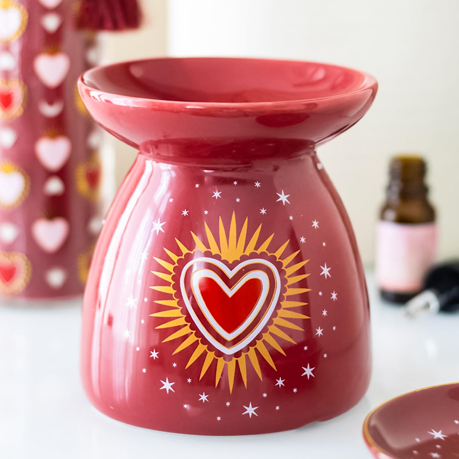 Tech Island White And Red Wax Burner, Ceramic Sacred Heart Oil Burner Wax Melt Burners, Wax Melts, Aromatherapy Diffuser, Essential Oil For Diffusers For Home Decor, Air Fresheners, Room Décor