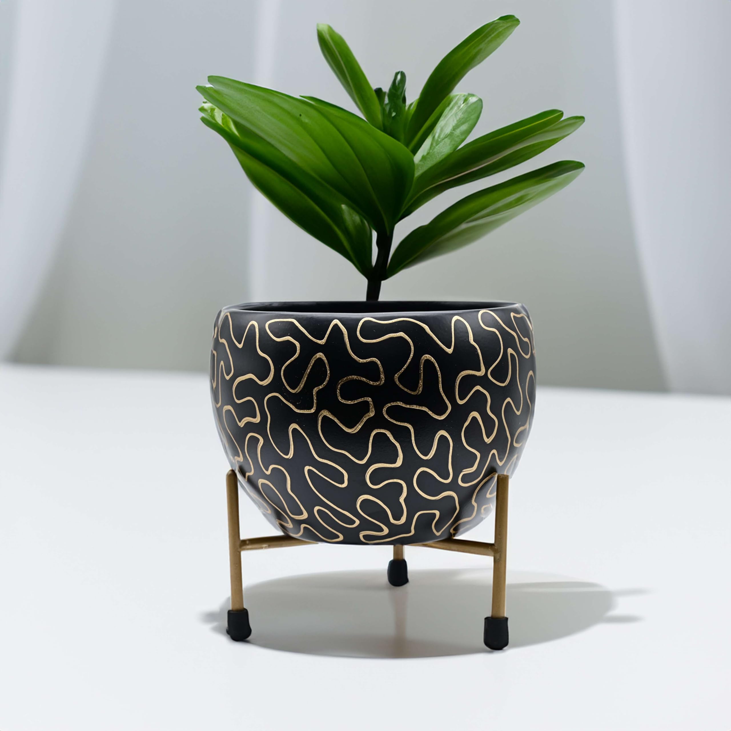 GIFTED GARDEN Gold Metal Pots for Indoor Plants with Drainage Hole | Designer Flower Pot & Planters for Home Décor, Living Room, Kitchen, Bedroom, Table Top, Office, Gifting (1 Pack) (B0D66YRPM2) Amazon Price History, Amazon Price Tracker