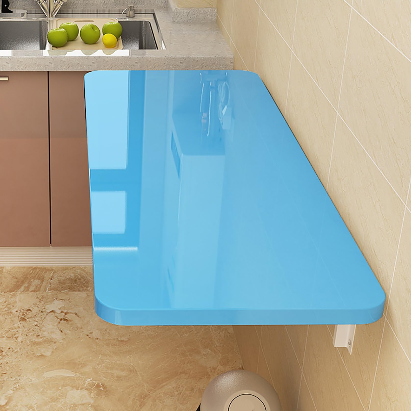 Table pliante murale en bois au design minimaliste et finitions soignées