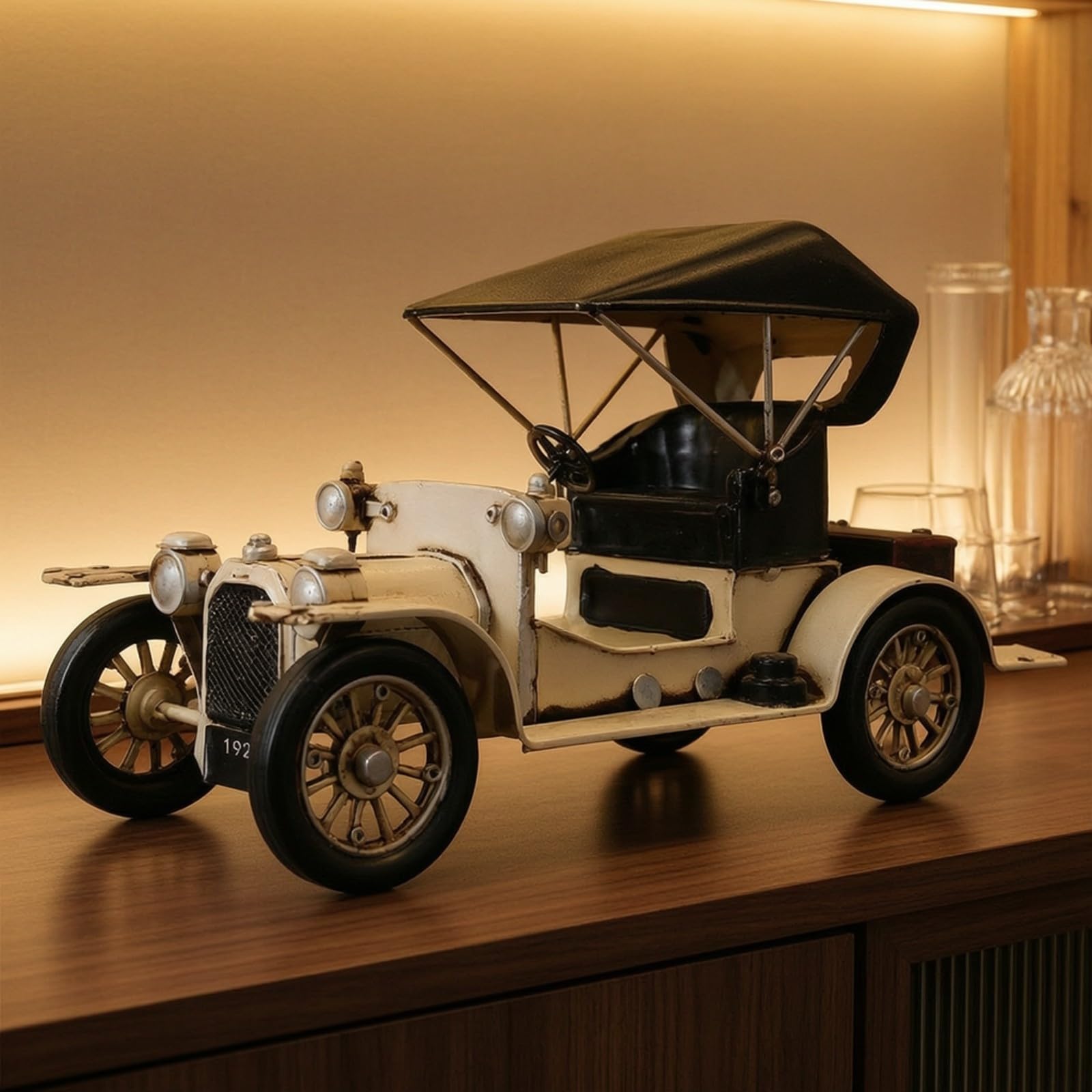 KESOTO Modello di Auto Traveling Anni '20 Vintage Modellino di Automobile con Finitura Invecchiata da Esposizione per Soggiorno, Ingresso, Mensola, Giallo