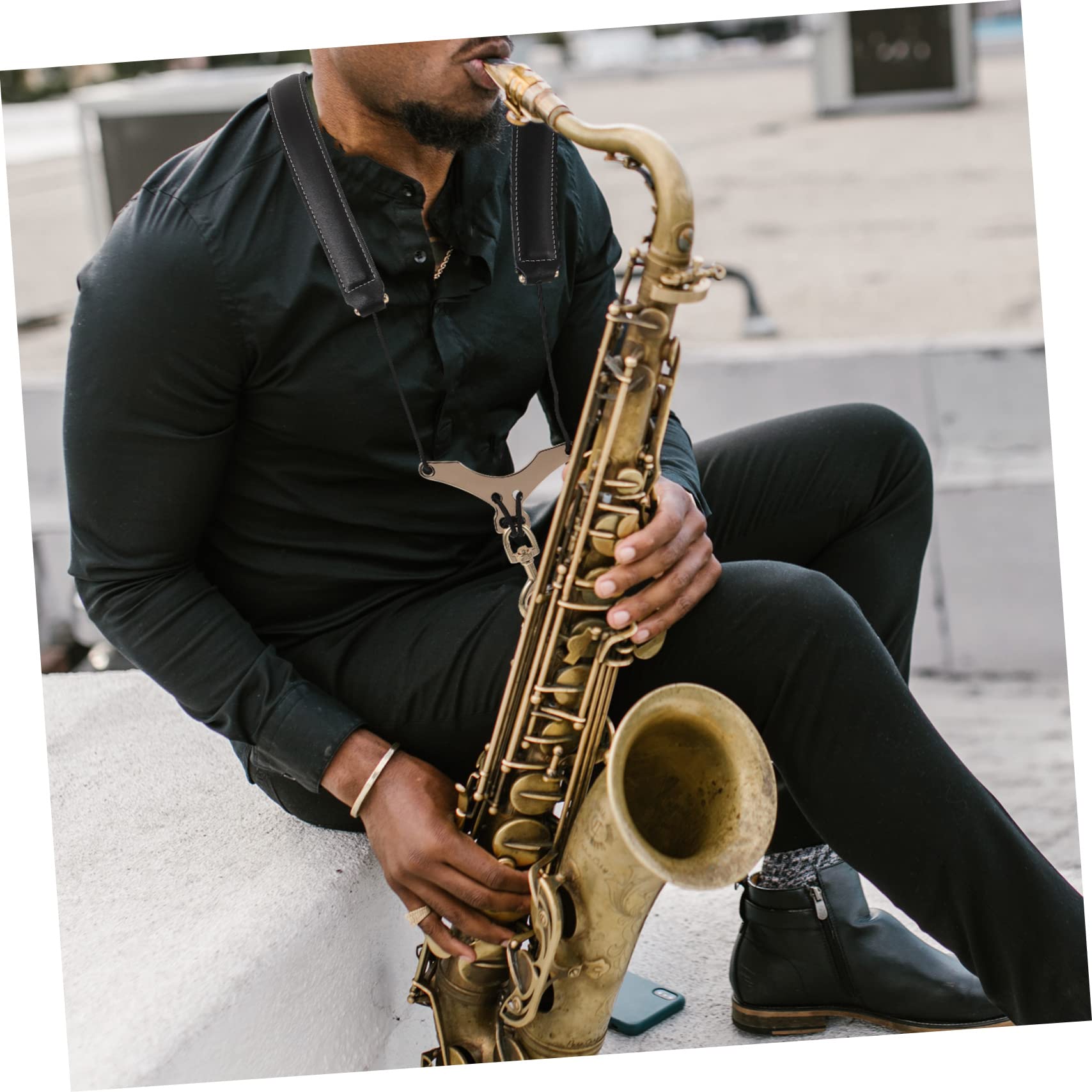 Yardwe Harnais de Saxophone Noir, Bandoulière Réglable pour Saxophone Alto, Ténor et Soprano, Confortable, Soulage la Nuque, Scène