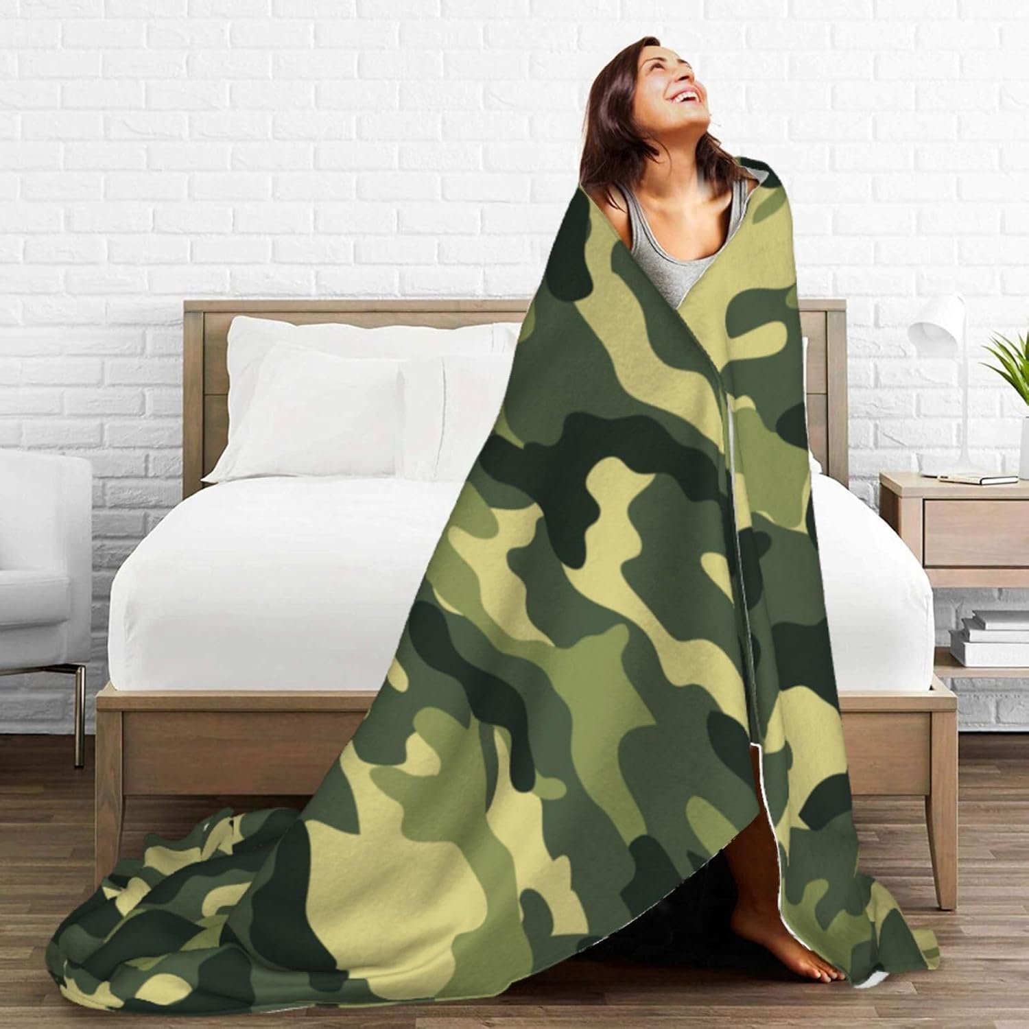 Perinsto Military Camouflage Green Throw Blanket Ultra Soft Warm All Season Army Camo Decorative Fleece Blankets for Bed Chair Car Sofa Couch Bedroom 60"X50"
