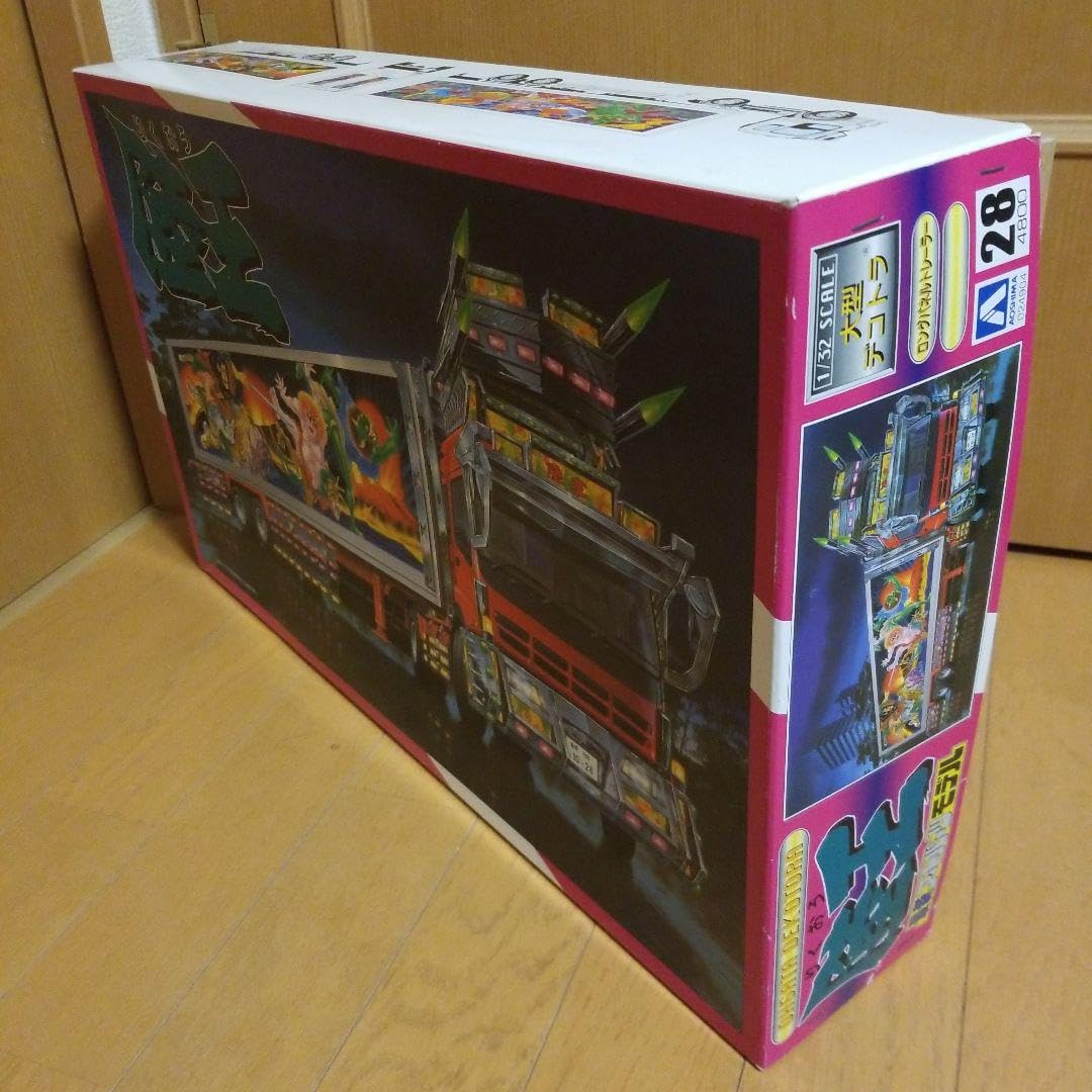アオシマ　デコトラ　1/32 プラモデル　陸王 Amazon.co.jp: アオシマ1 32大型デコトラ 陸王 プラモデル