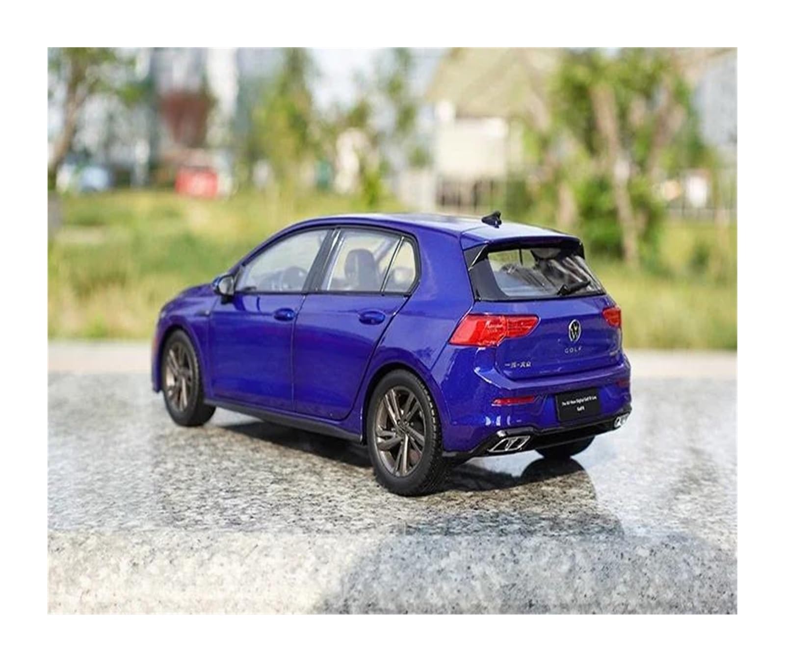 Amazon.co.jp: ダイキャストカー 1 18 フォルクスワーゲンゴルフ R