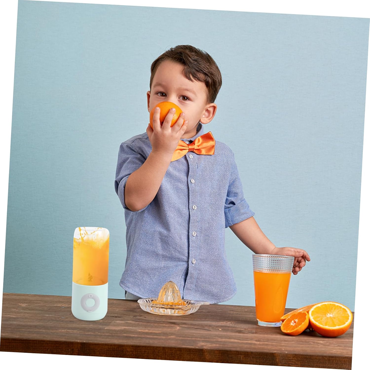 PRETYZOOM Juicer Mini Fruit Juice Maker Rechargeable Squeezer Lightweight Easy to Clean