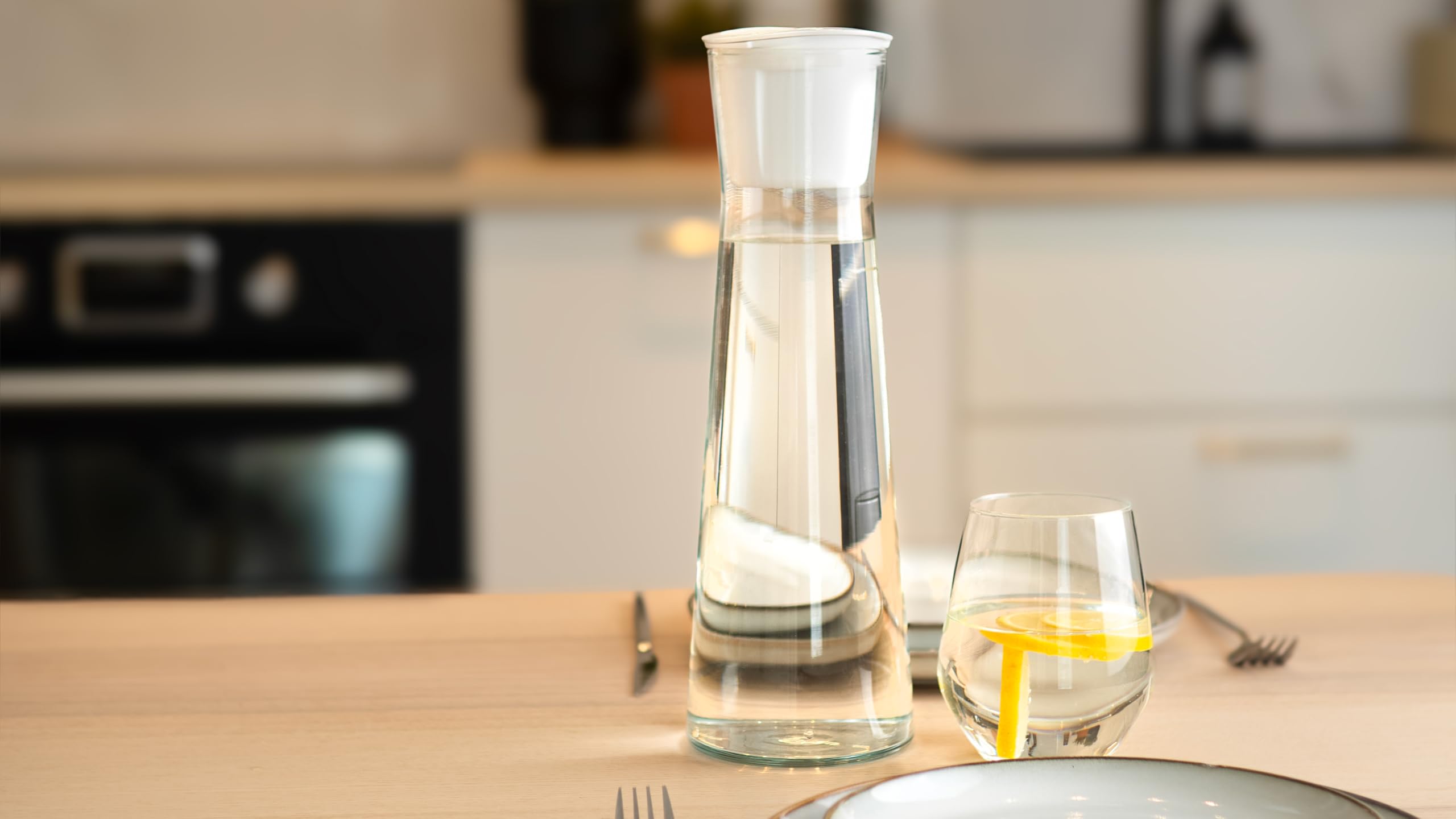 Wessper K1 BOROSCILICATE Actitex 1L Bottiglia Filtrante per acqua In vetro borosilicato, 4 Filtri Fast Disk Inclusi riduce il cloro nell'acqua, Acqua Filtrata Istantaneamente, Bianco/Trasparente