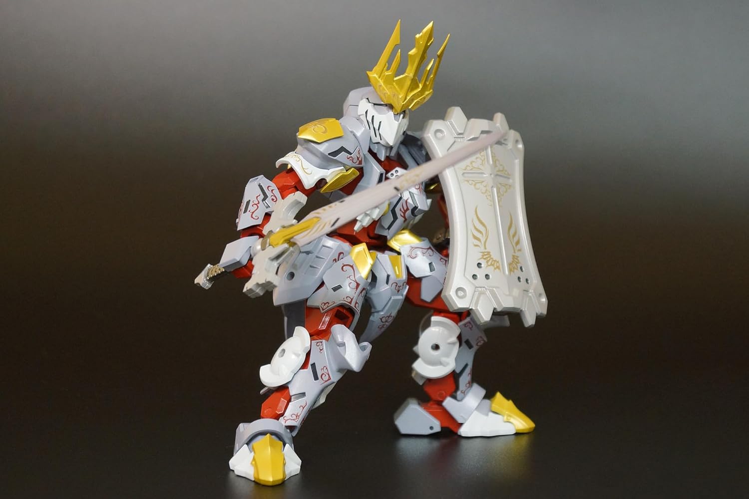 Plum Pla-Act 16: Ambrosius Kiwami Yoroikazari Model Kit
