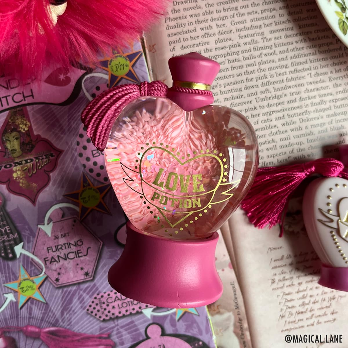 ♪*5様 ハリーポッター　charmed aroma ラブポーション　スノードー Amazon.co.jp: Harry Potter™ Love Potion スノーグローブ | 室内装飾