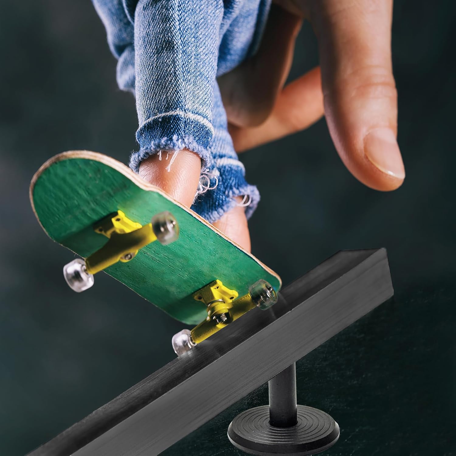 10" Fingerboard Rail-Heavy-Duty Aluminum Alloy Fingerboard Obstacle with Stabilizing Discs & Non-Slip Base, DIY Mini Skatepark Accessory for Fingerboard Players, Custom Cityscape Builders Black