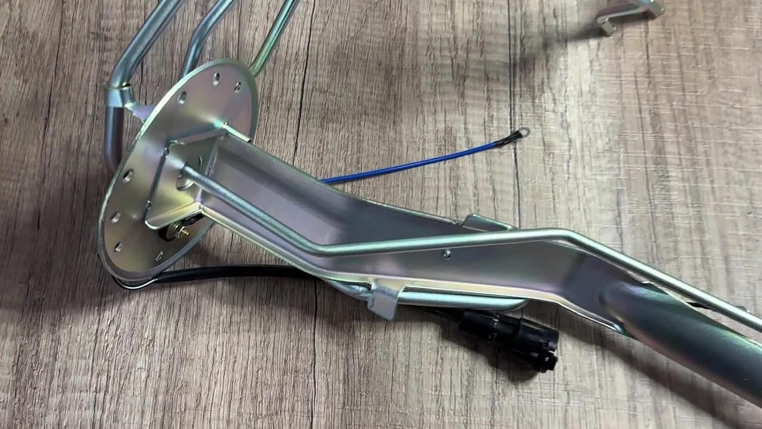 Replacement Auto Parts For Fuel Pump Hanger Assembly 23206-35101 for Toyota Pickup Truck 2.4L 1986-1992Mod-R36R-18258