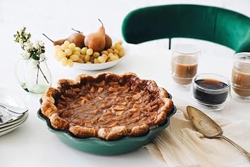 Le Creuset Stoneware 9 Heritage Pie Dish, Artichaut
