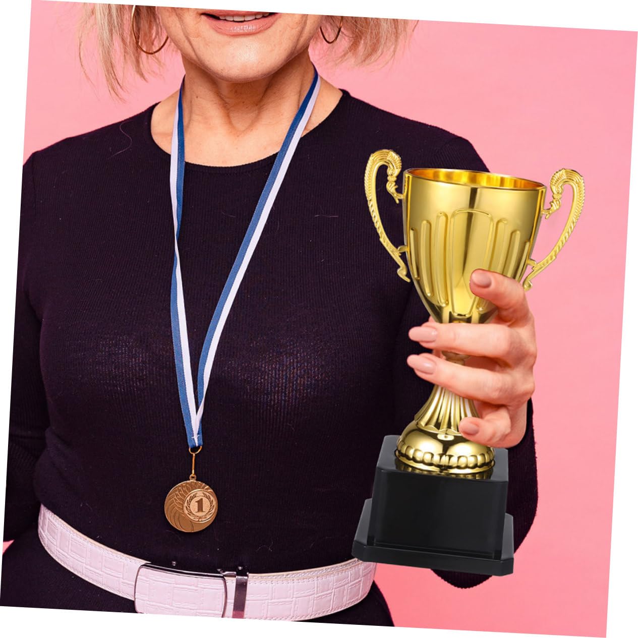 Toddmomy Spieltrophäe FA Cup Trophäe Fußballtrophäe Preistrophäe Feiertrophäe Pokalsieger Wettbewerbstrophäe Zeremonietrophäe Pokaltrophäen Zeremonie Trophäendekor Trophäenmodell