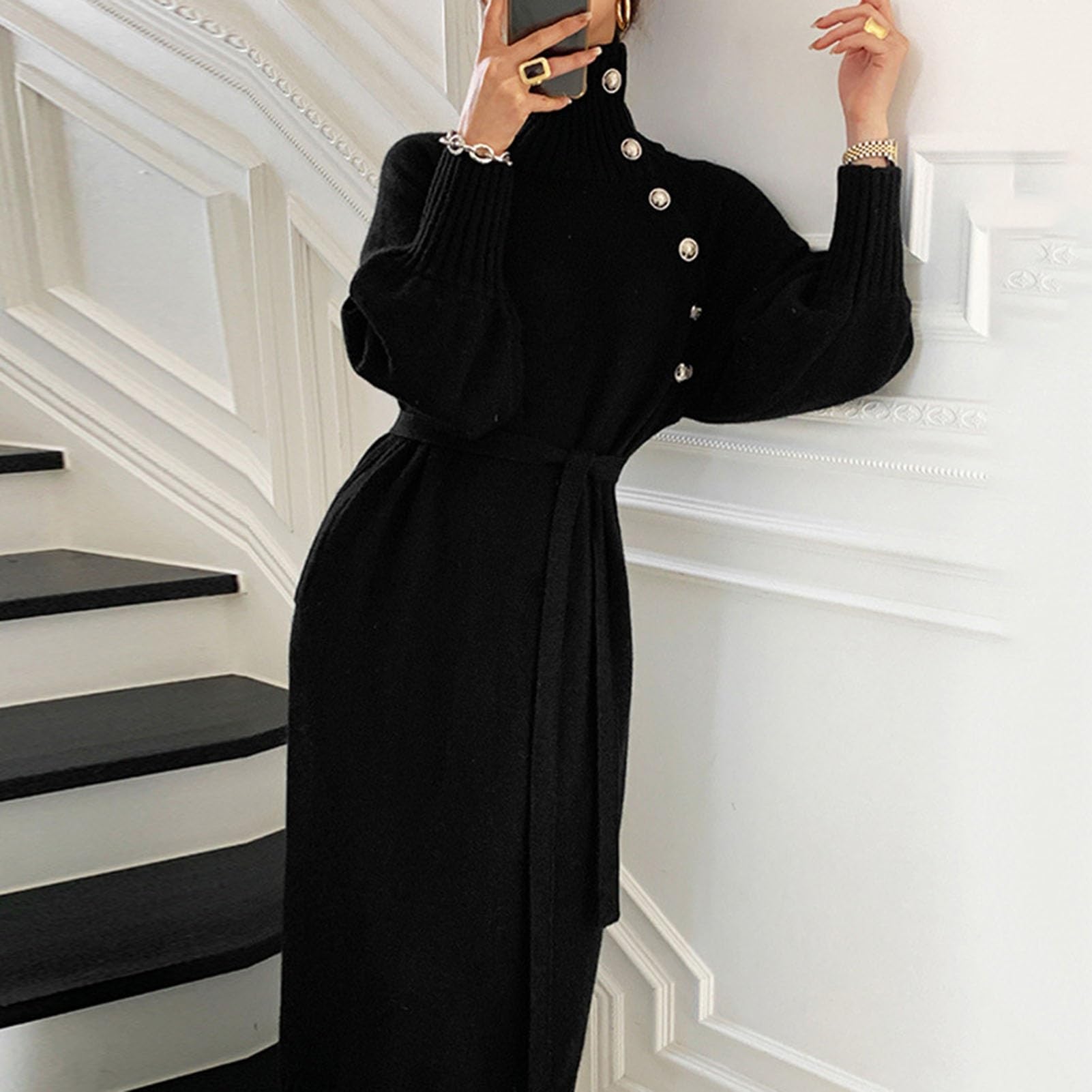 Robe midi en tricot à col roulé pour femme, col montant boutonné et manches longues. Texture en tricot côtelé, assortie à une ceinture réglable. Cette robe pull chic est un must have
