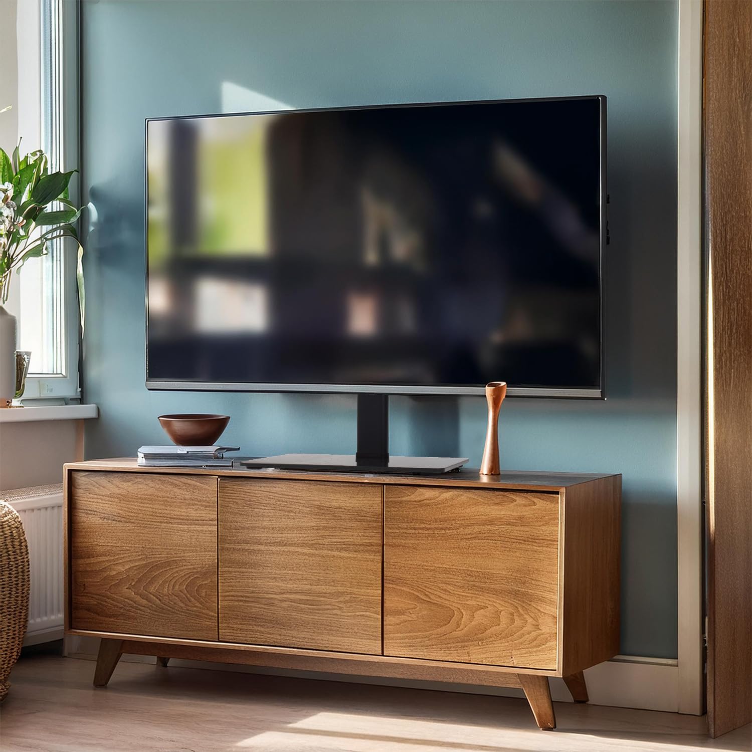 Maclean Universal TV-Ständer für für 32-75" Zoll Fernseher bis zu 40 kg | Höhenverstellbar in 3 Höhen | Max.VESA 600x400 mm | TV Standfuss Fernsehständer | Sockel aus gehärtetem Glas