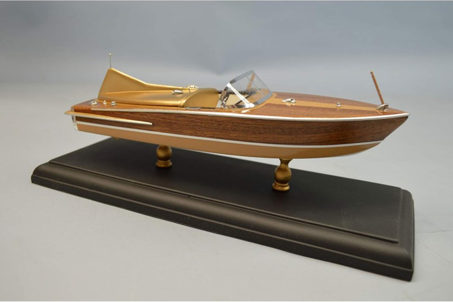 Dumas Products Inc. 1955 Chris-Craft 21' Cobra DUM1708 Boats Kits Display