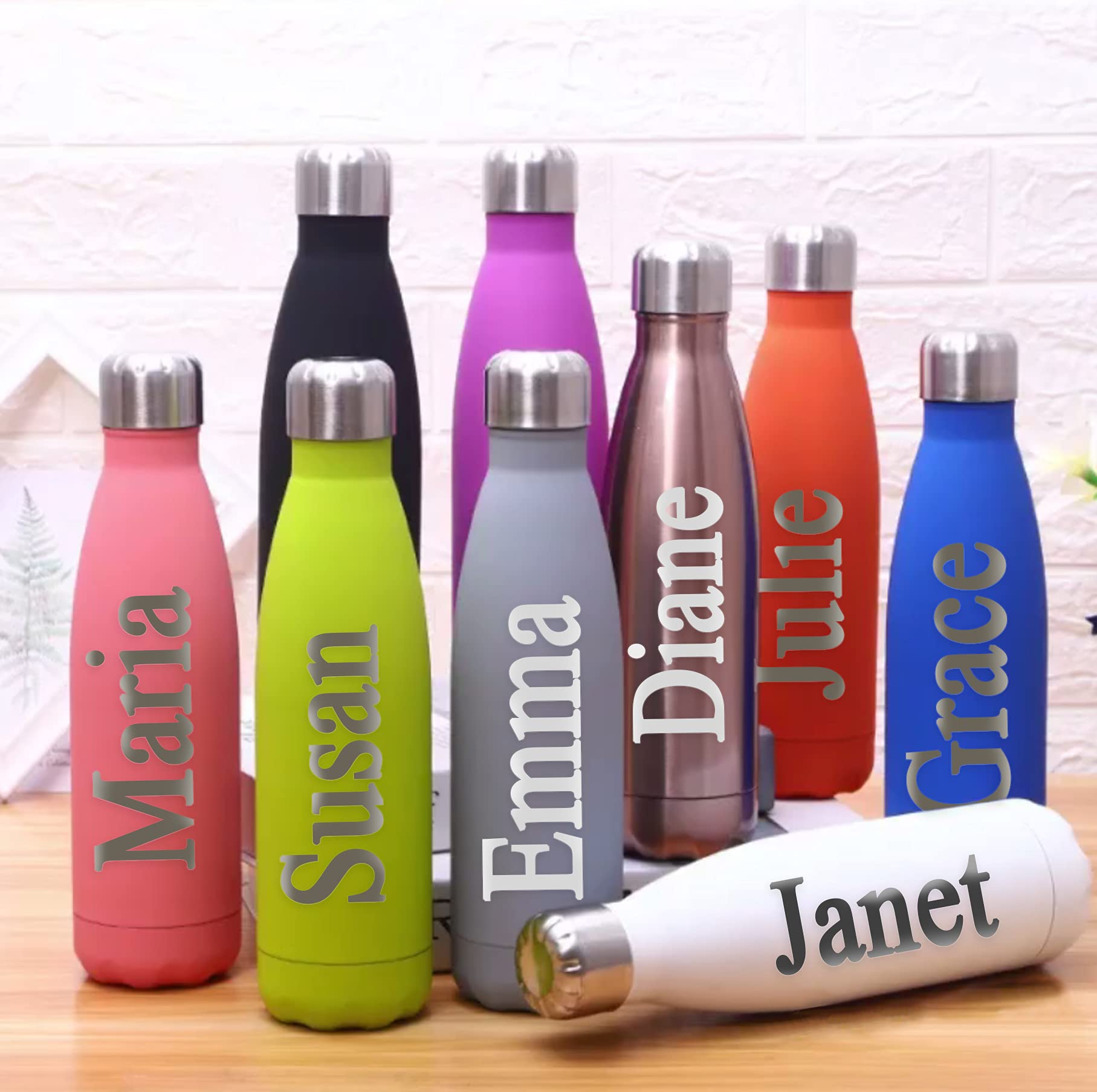 Paul Clover 500ML / 17oz Personalised Engraved Insulated Water Bottle - for Workouts, Gym, Office, School, Hiking - Stainless Steel - Glossy Finish - Choice of Colours - Includes Carabiner Carry Clip