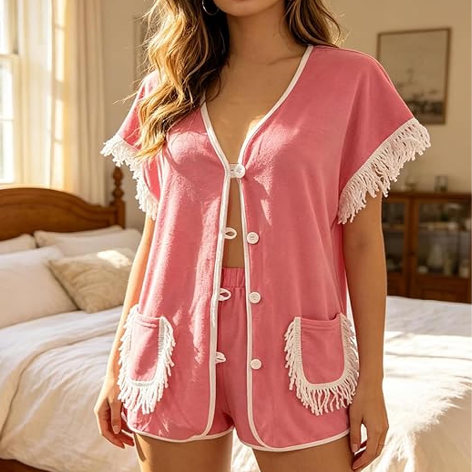 Conjunto de dos piezas para mujer de tela de rizo con flecos: top de manga corta con botones y shorts. Ideal para la playa y las vacaciones.