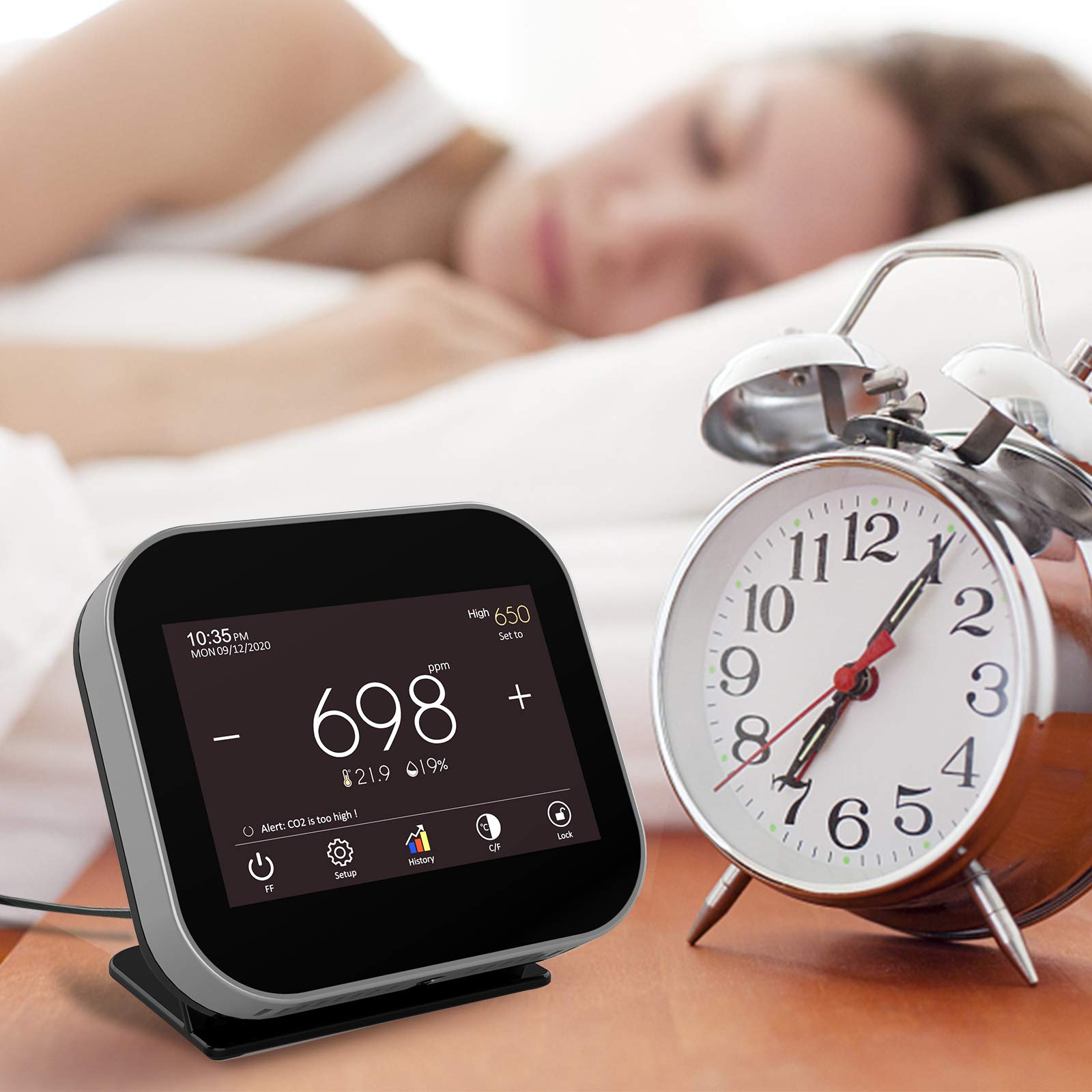 RYUNQ Indoor CO2 Meter, Air Quality Measurement Temperature and Relative Humidity, Portable Carbon dioxide monitor, Automatic calibration NDIR Channel Sensor, Data Logger, 0~9999ppm Range (Black)