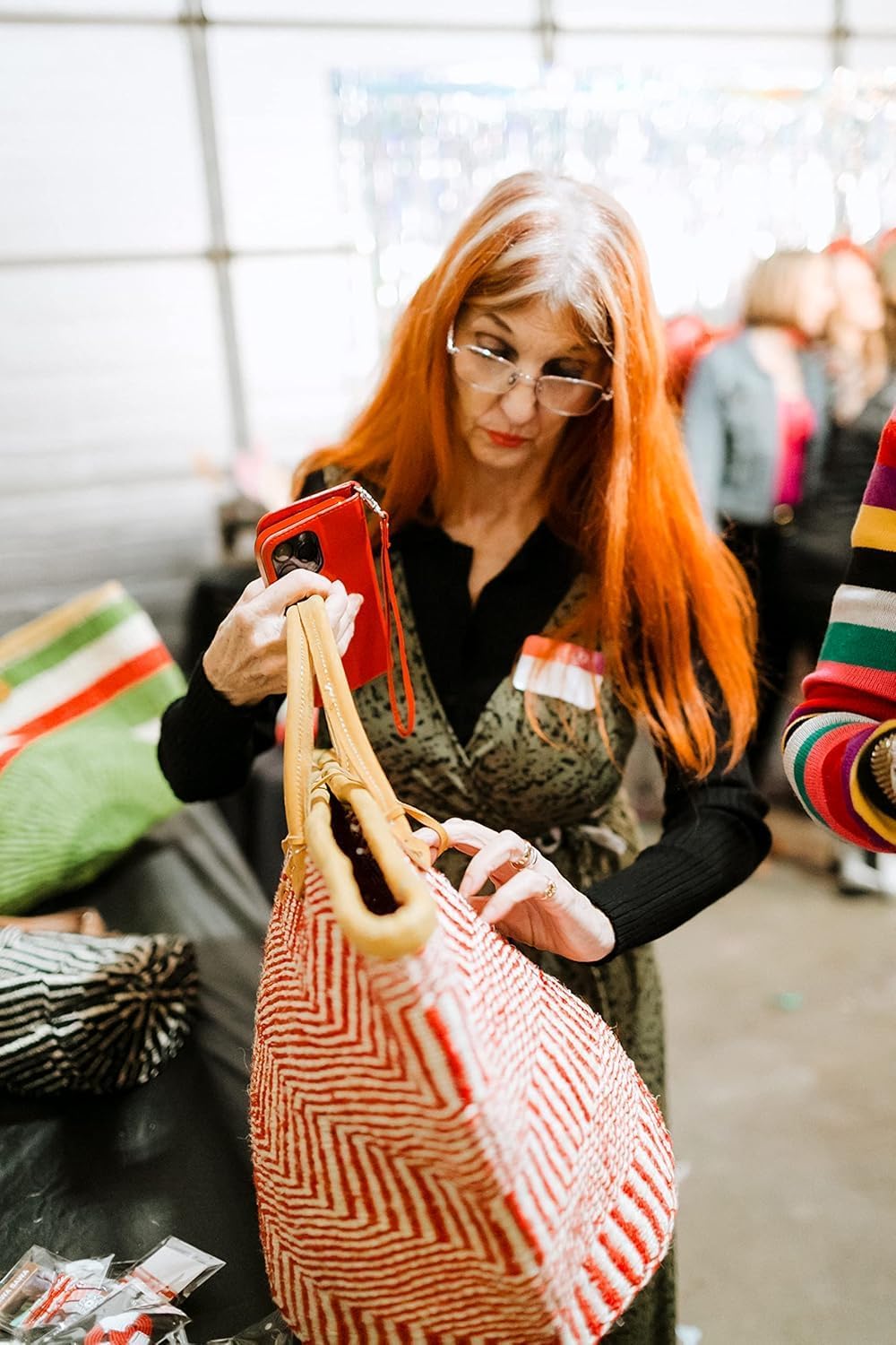 SAWA SAWA Bold and Brave Sisal Handwoven Beach Bag, Lightweight Market Basket with Leather Strap Handles and Button Closure, Large Straw Purse Ideal for Travel, Handmade Summer Tote Handbag for Women - Image 7