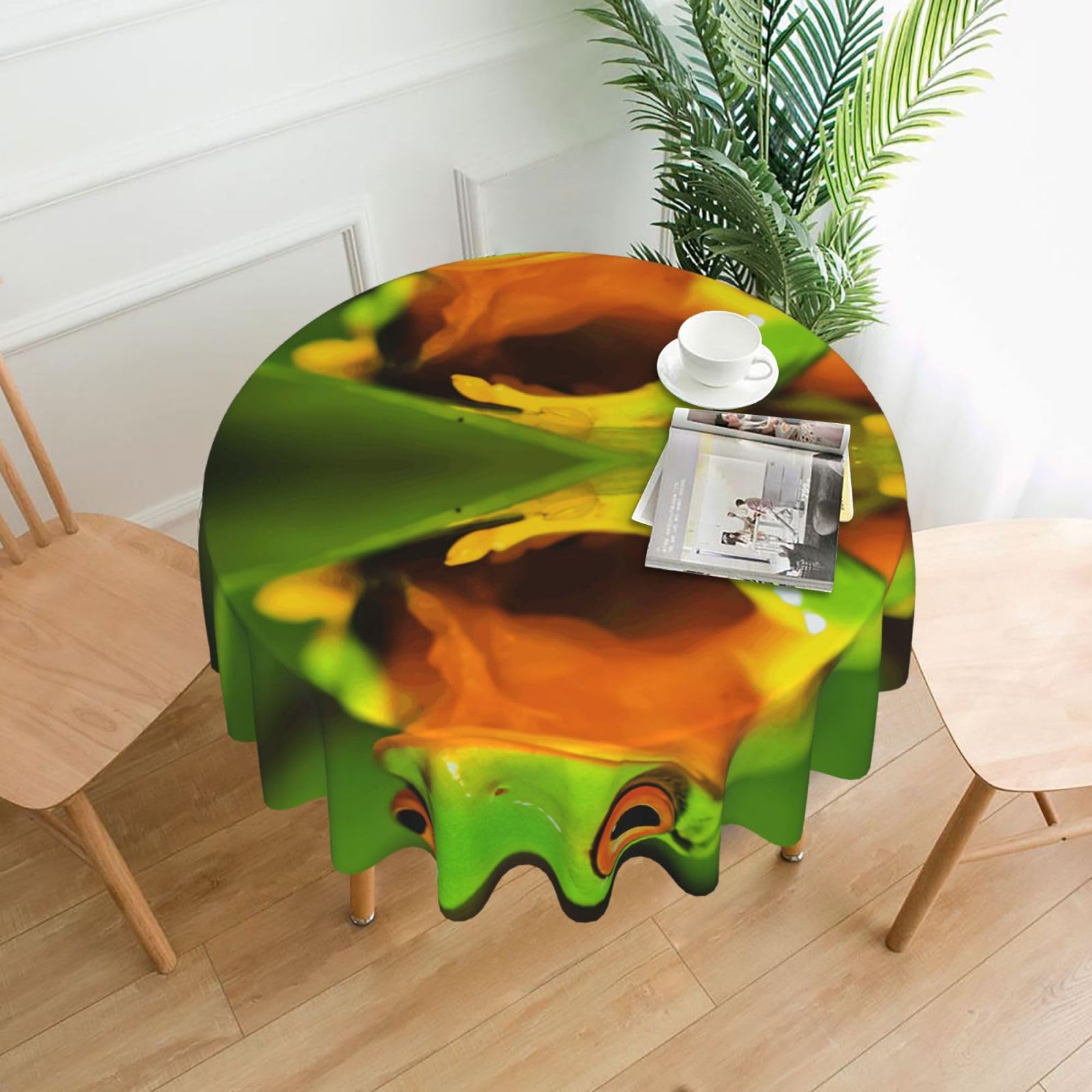 Uusnwaa Lovely Tree Frogs Print Round Tablecloth 60 Inch, Stain Wrinkle Resistant Washable Polyester Table Cover For Kitchen Party