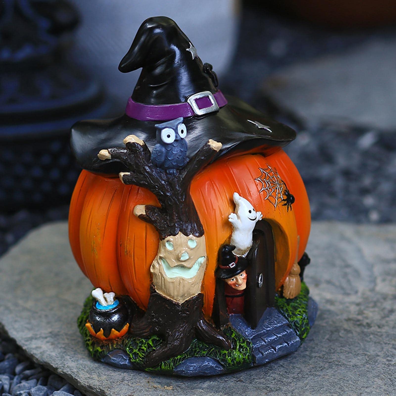 Wysokiej jakości domek z dyni z żywicy - idealny do dekoracji na Halloween