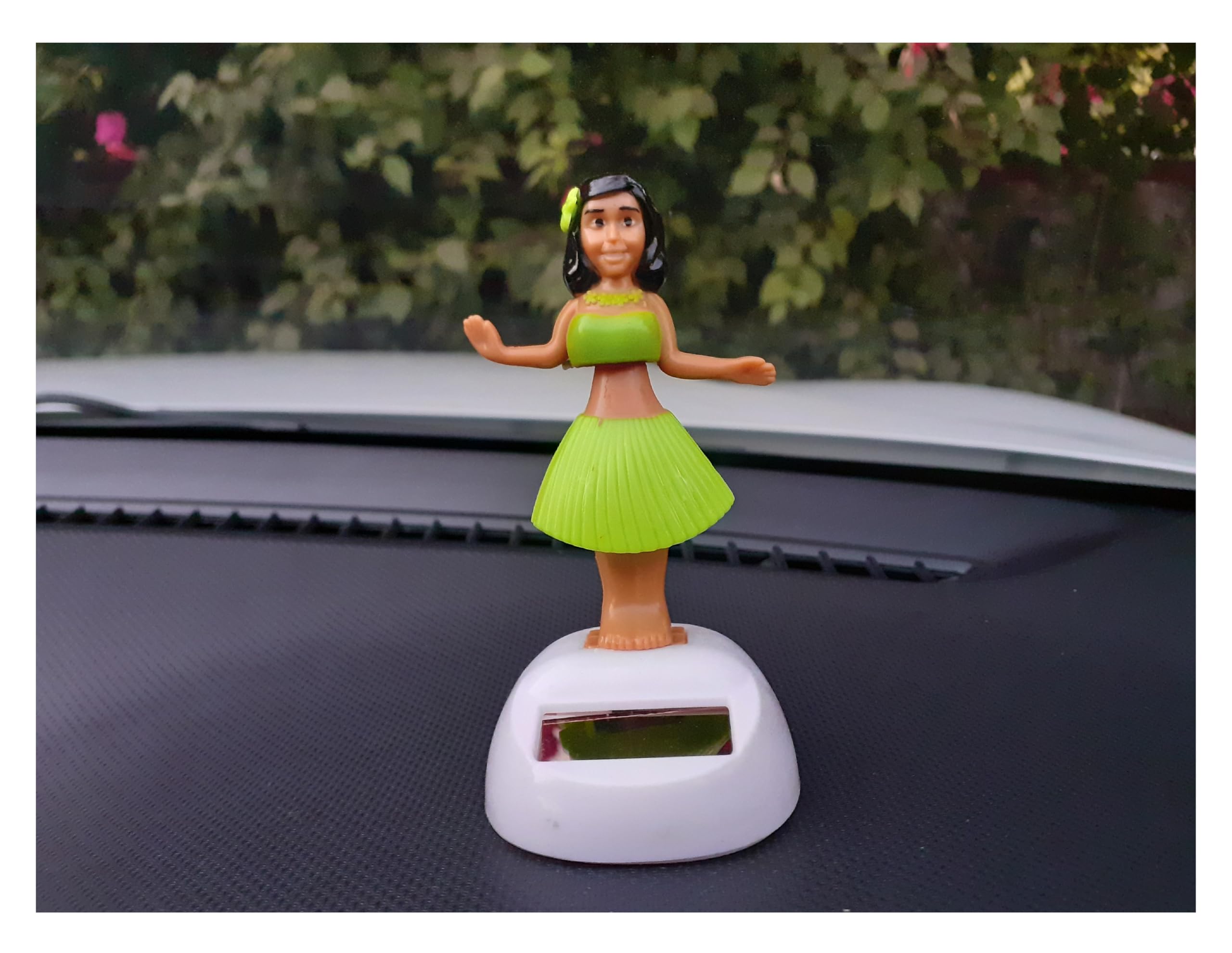 Car Dashboard Toys Cute Emoji Bobble Head Dolls, Funny Smiley Face Springs Dancing Toys for Car Dashboard Ornaments Accessories Party Favors Gifts Home Decorations (Hulla Doll)