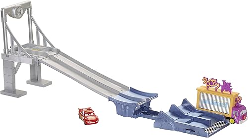 Cars 2 Photo Finish Raceway Track Set disponible en Yaxa Colombia