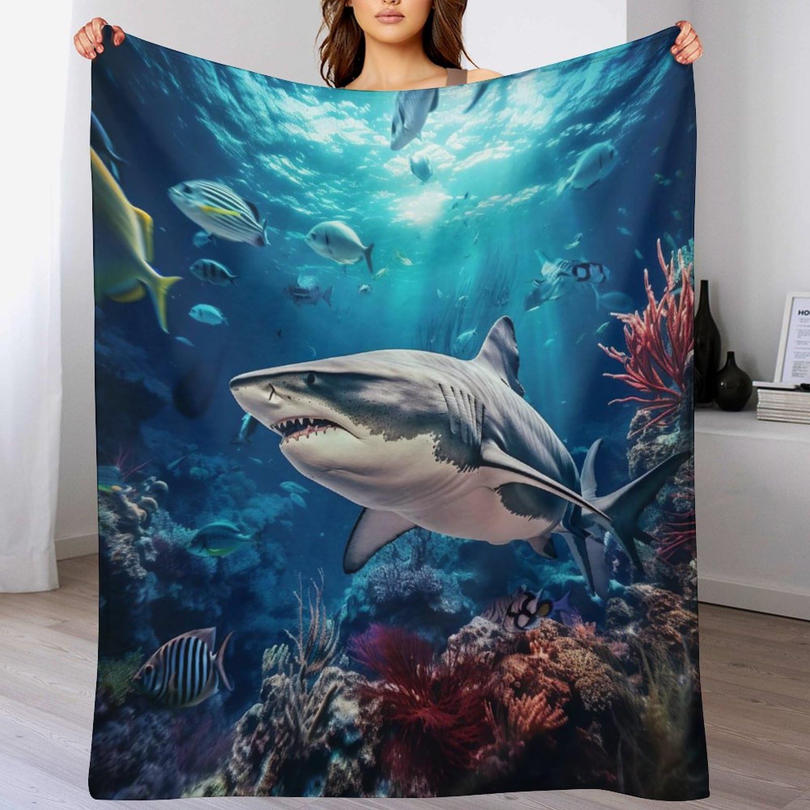 GGJJTT Shark Fleece Throw Blanket, Soft Microfiber Fluffy Flannel Blanket for Bed Sofa Couch Settees, Kids Adult Gift Travel 130×150cm