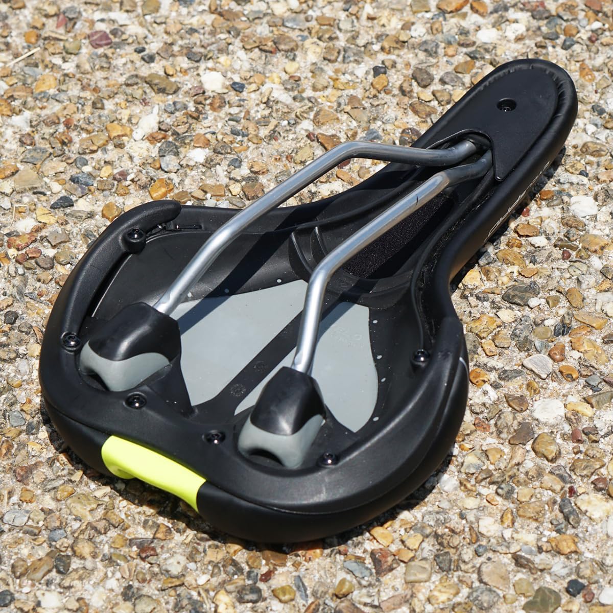 Cycle PRO CP-SD6335 Bicycle Saddle, for Comfort, Excellent Stability, Gentle on Your Butts, 13.5 oz (382 g), Steel Rail, Road Mountains, MTB, Cross Bike