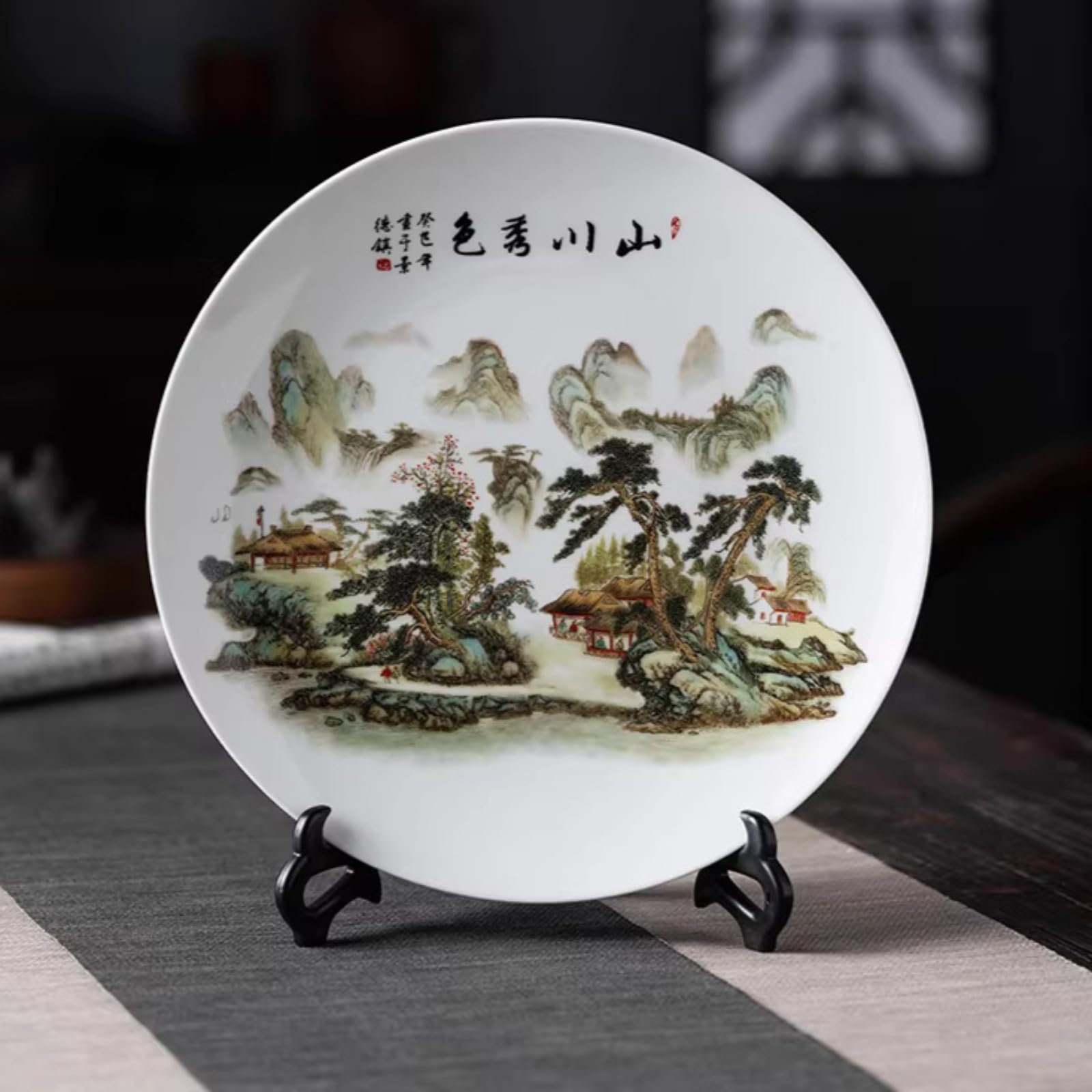 Assiette décorative en céramique de Jingdezhen pour sublimer votre mobilier de bureau