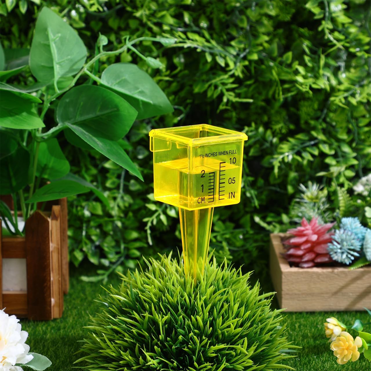 Housoutil 2Pcs Rain Gauge Sprinkler Outdoor, 1.5 Inch Lawn Water Gauge, Measuring Tool for Accurate Rainfall Monitoring, Yellow Precision Measuring Cups for Garden Yard and Grass Watering
