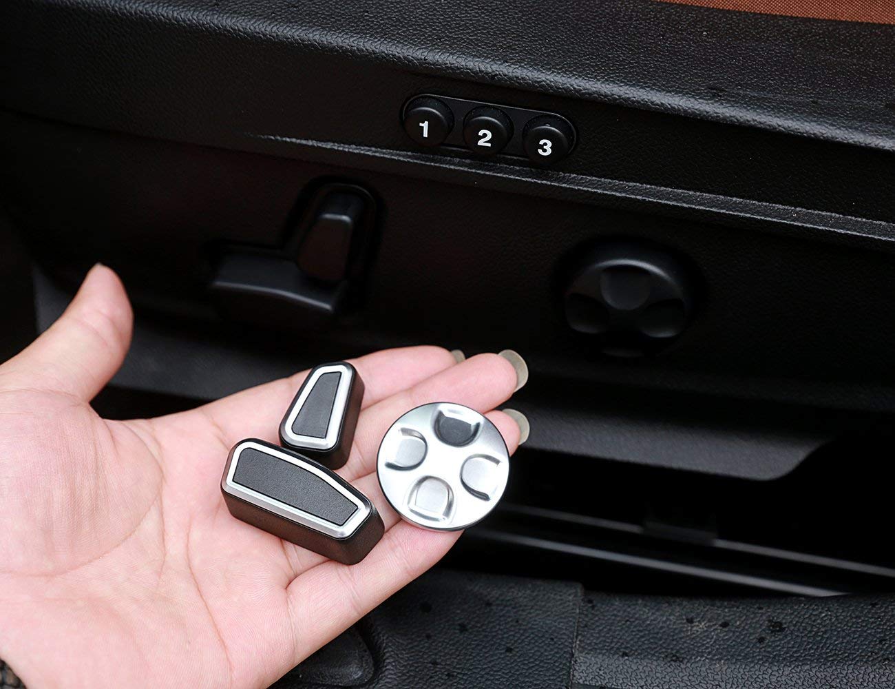 per Levante 2016 2017 per Ghibli 2014-2017 per Quattroporte 2013-2017 Set da 6 pezzi/Set di coperture per pulsanti di regolazione dei sedili in ABS cromato per Alfa Romeo Giulia Stelvio 2017