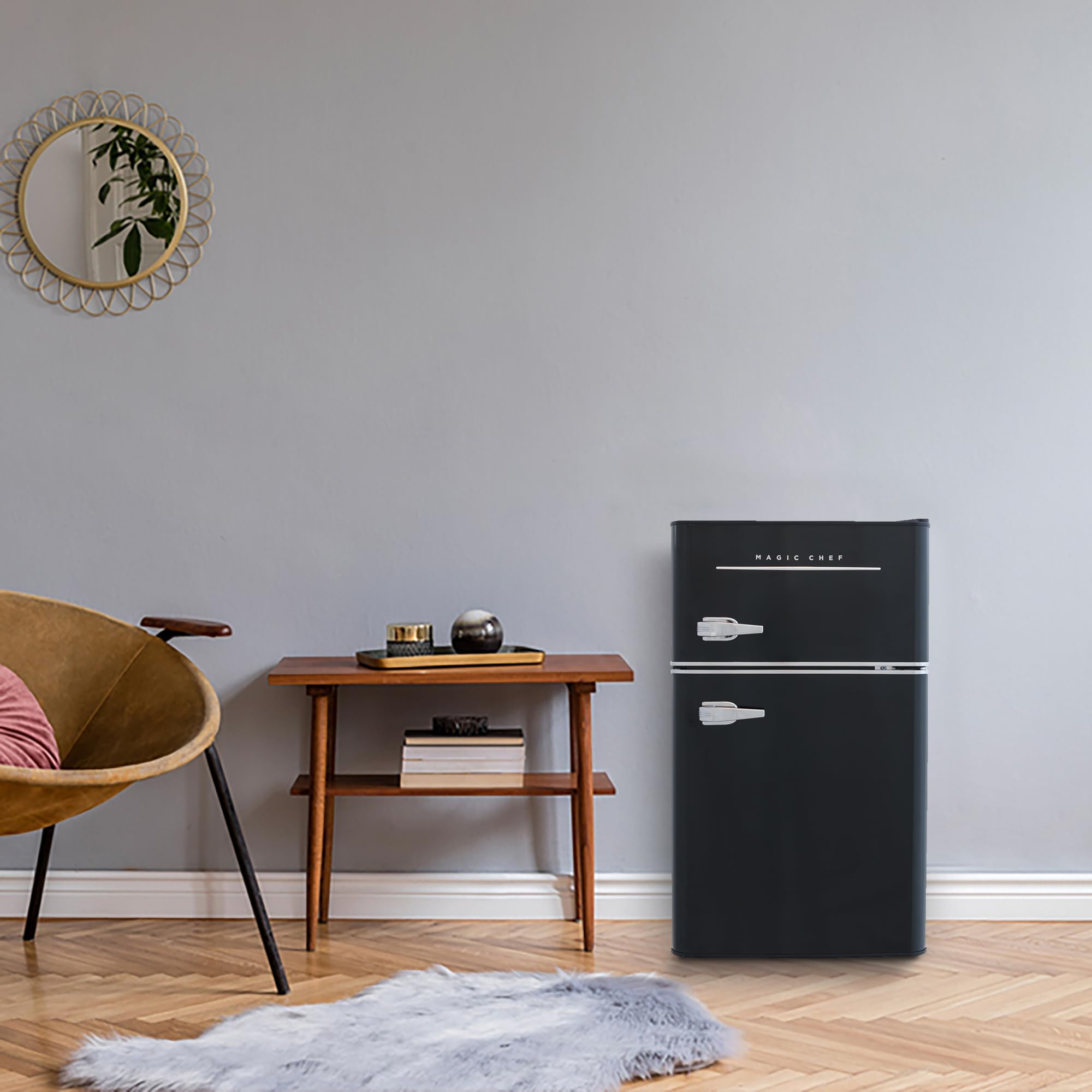 Magic Chef Retro Mini Refrigerator 3.2 Cu. Ft. 2-Door Fridge In Black on Fridge.com - View 3