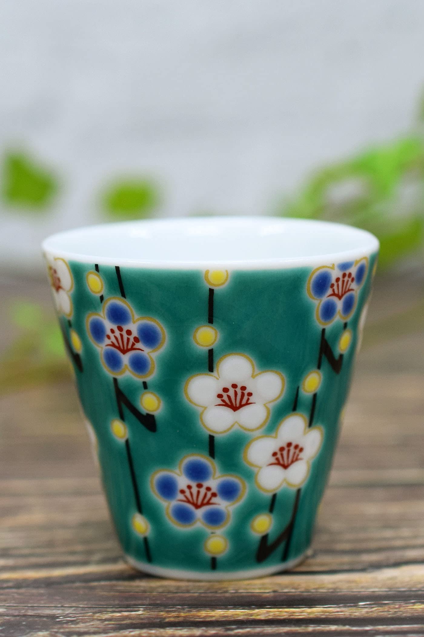 Kutani Ware Sake Cup Plum Design Ceramic Guinomi 11.5oz Made in Japan