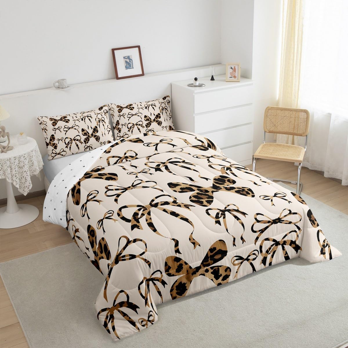 jejeloiu Cute Bowknot Comforter Set Toddler Size Black Brown Girls Bow Bedding Set Kawaii Leopard Duvet Quilt Breathable Soft Lightweight Microfiber Princess Decor