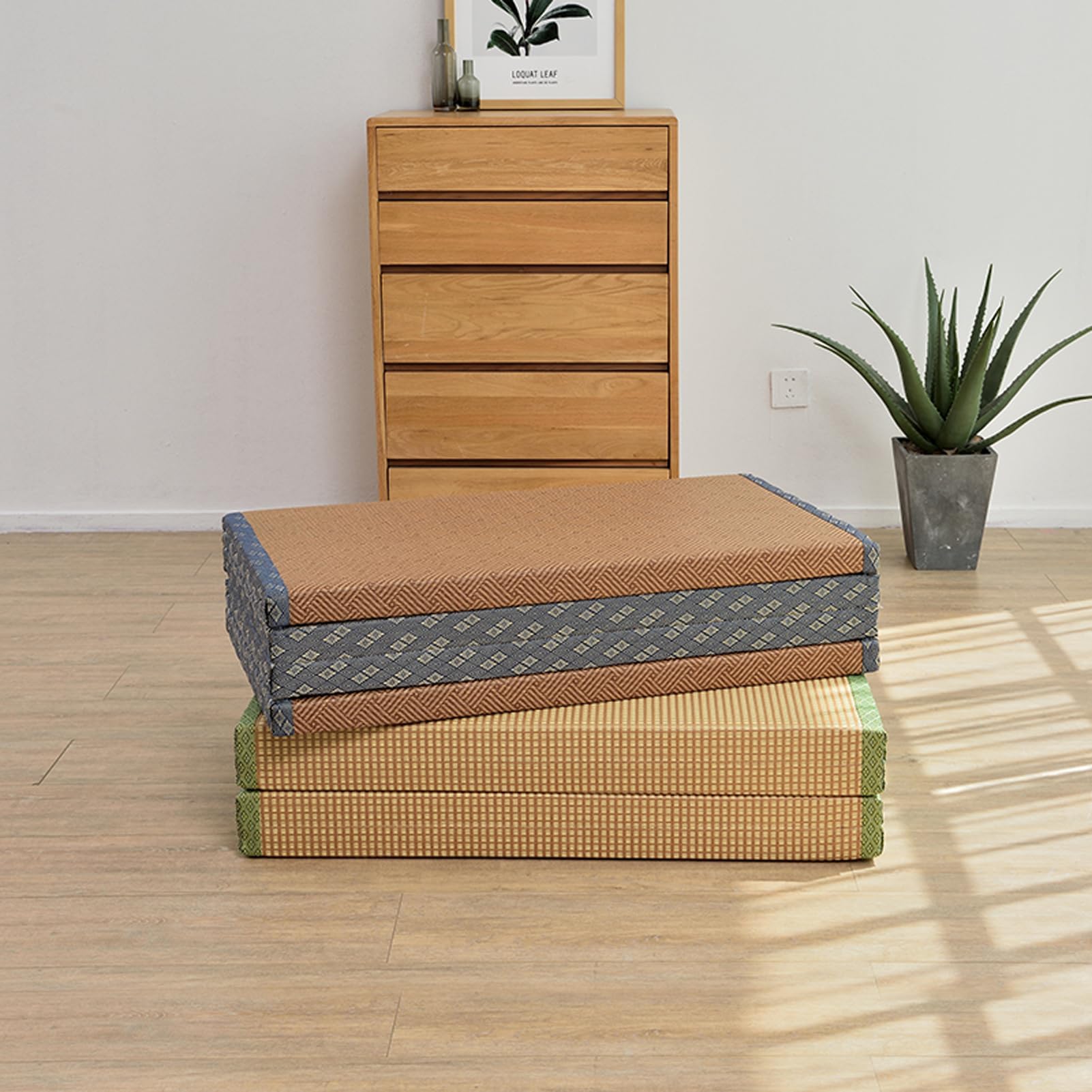 Materasso futon pieghevole portatile, comodo tappetino da yoga e meditazione per rilassarsi, viaggi e stanze zen, soluzione ideale per sedersi e dormire per casa e all'aperto