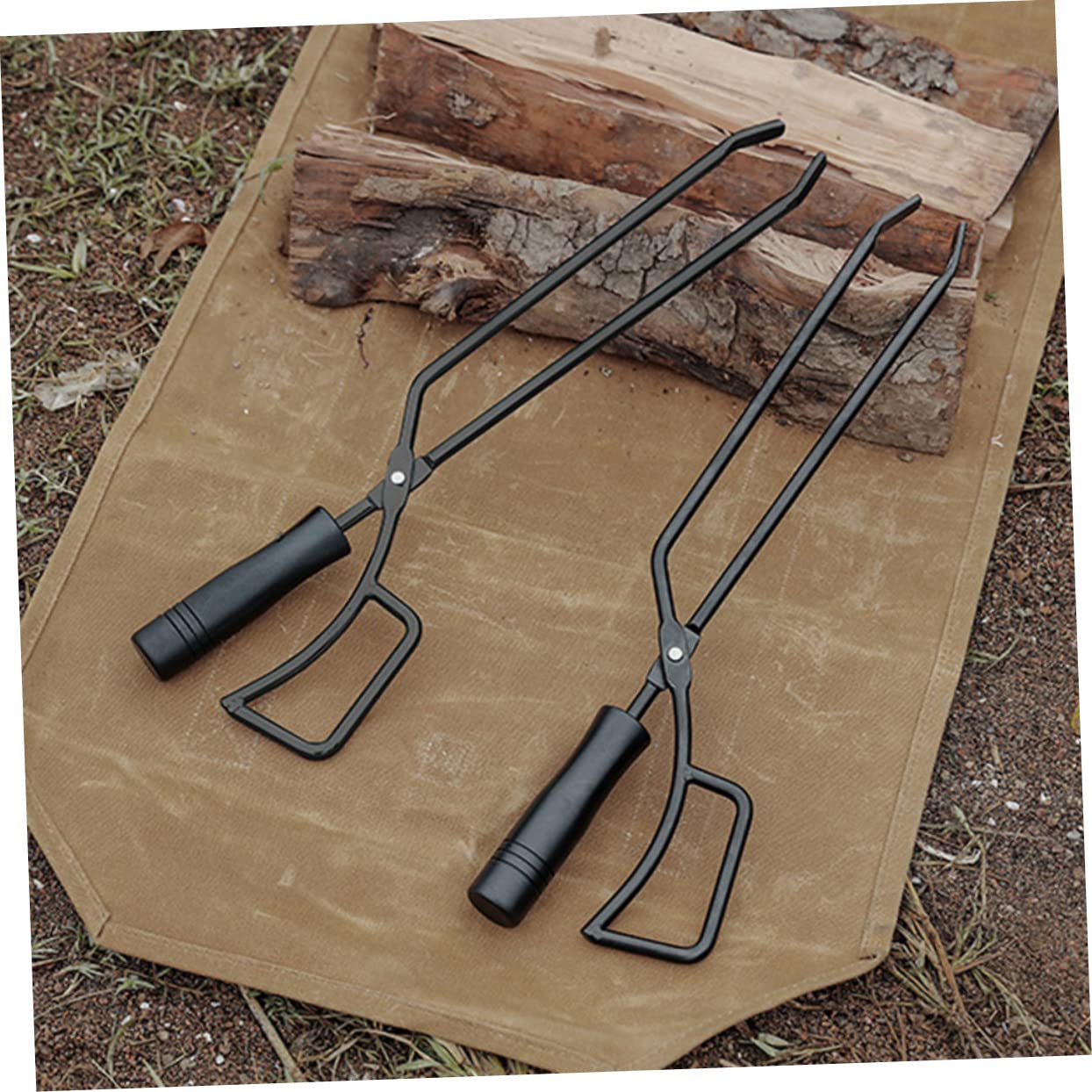 Pinza per Carbone Barbecue in Ferro Manico lungo Legno | Impugnatura Stabile, Nero, Accessorio Pratico per Brace in Cortile e Cena in Famiglia