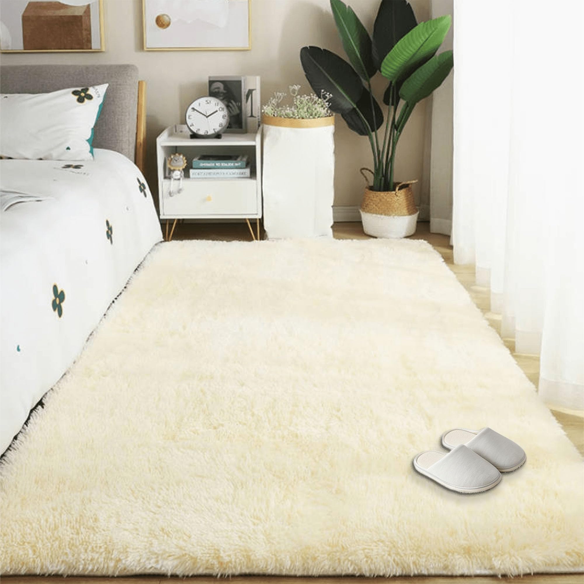 Tapis moelleux crème 120x140 haut de gamme à poils longs soft pour salon