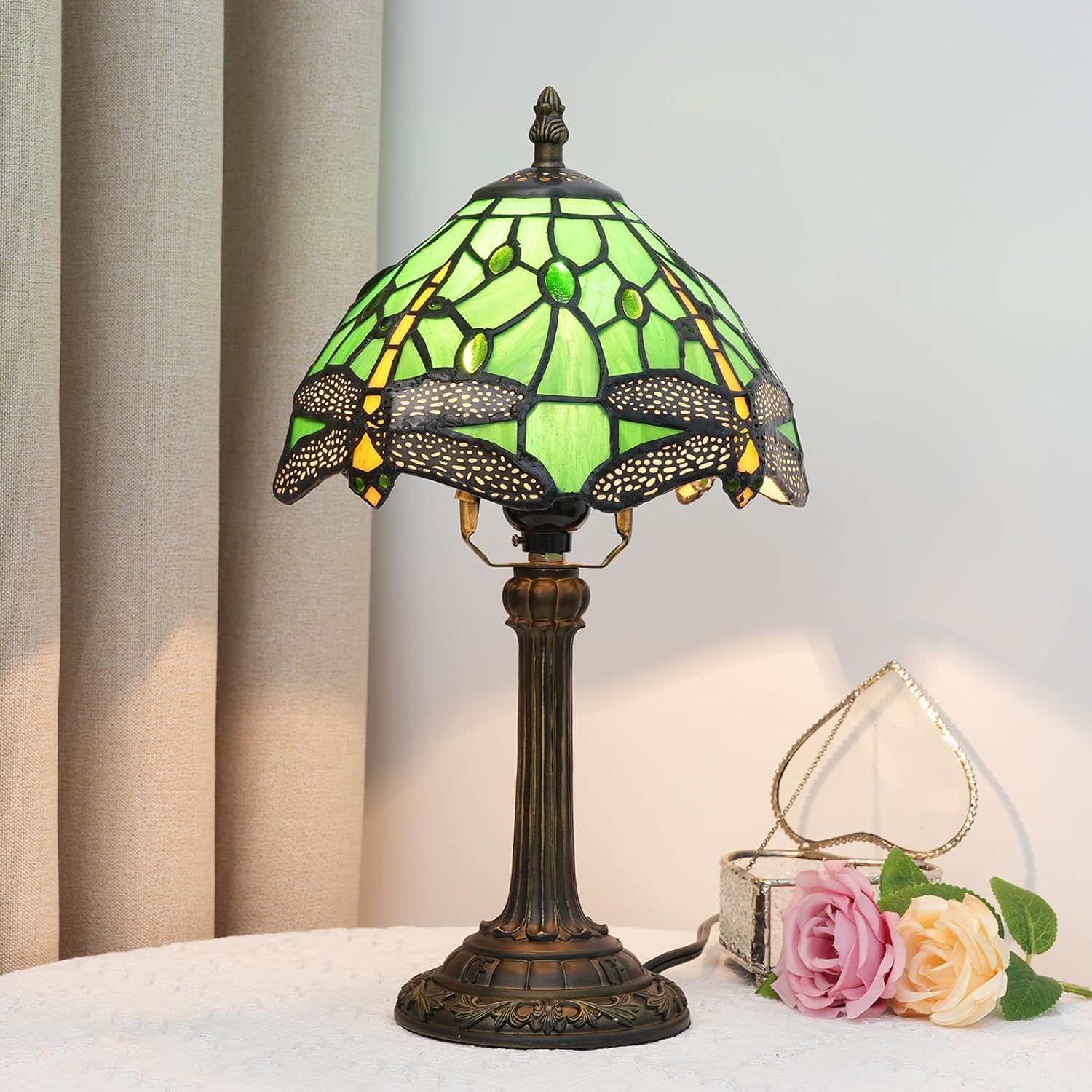 8 inch E27 Bureau Lamps Tiffany Glass of Color Bedroom Table Lamps Creative Chevet Bar Cafe Cafe Lampe House Decoration （Green Dragonfly）