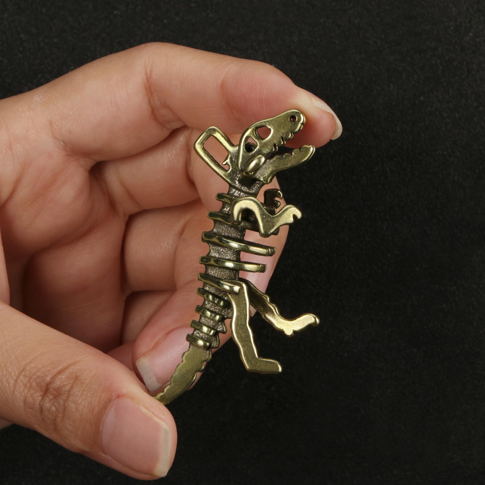 NBKLSWSUI Handmade Bronze Brass Dinosaur Skeleton Keychain Sculpture Figurine Sculture