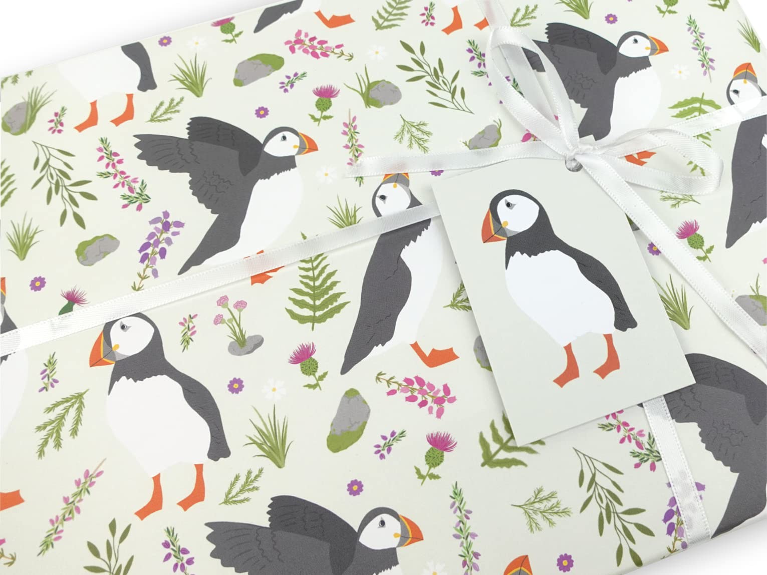 Animal wrapping paper | Handmade gift wrap by VerbatimART - 50x70cm (2 Sheets + 2 Tags, Scottish Puffin) โ image 1