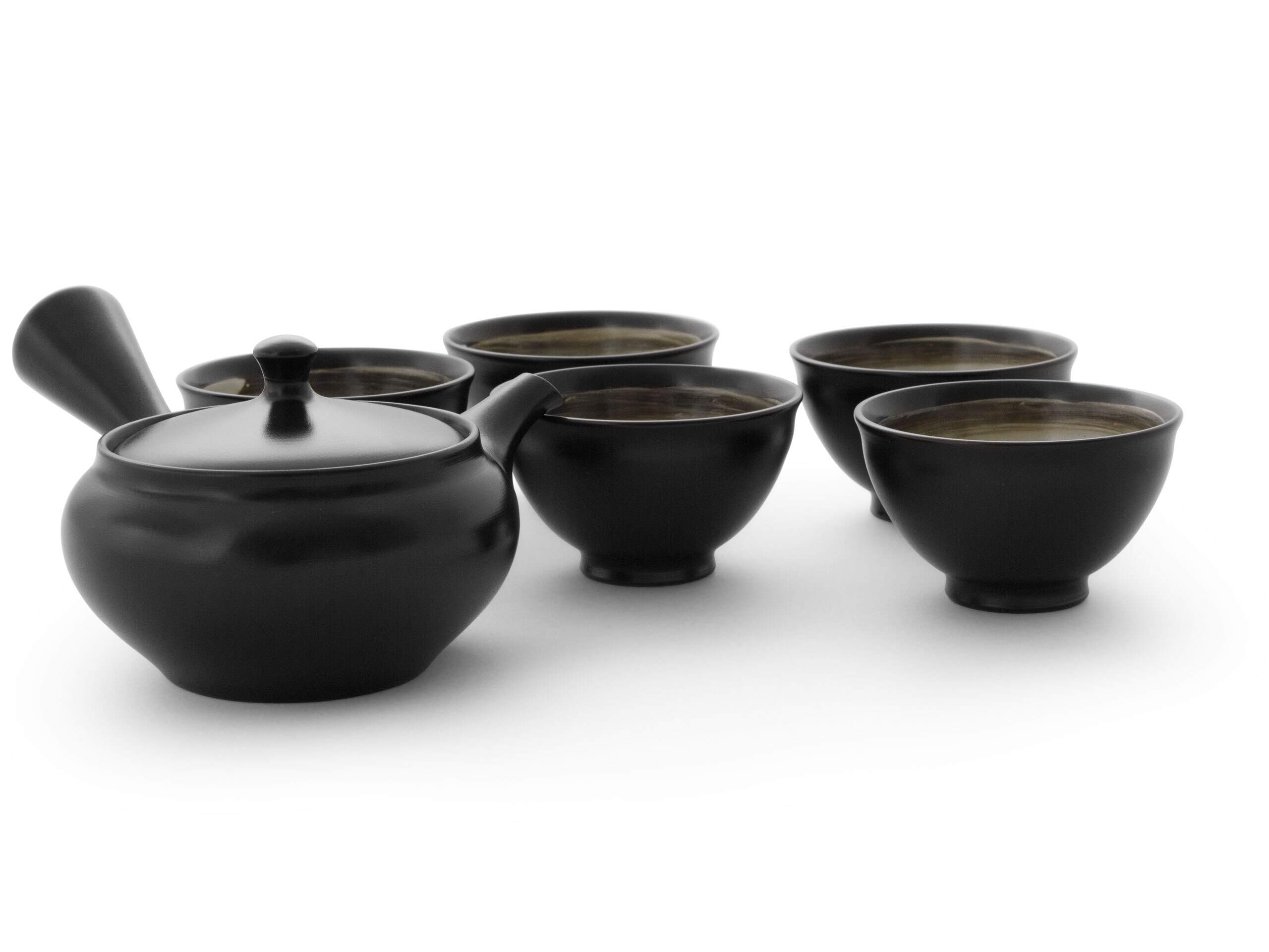 Original japanische Teekanne, Kyusu, mit 5 Becher: Kuro Hiramaru. Integriertes Tee-Sieb aus Edelstahl. Echt japanisches Tee-Set aus natürlichem Tokoname-Ton in schöner Geschenk-Box