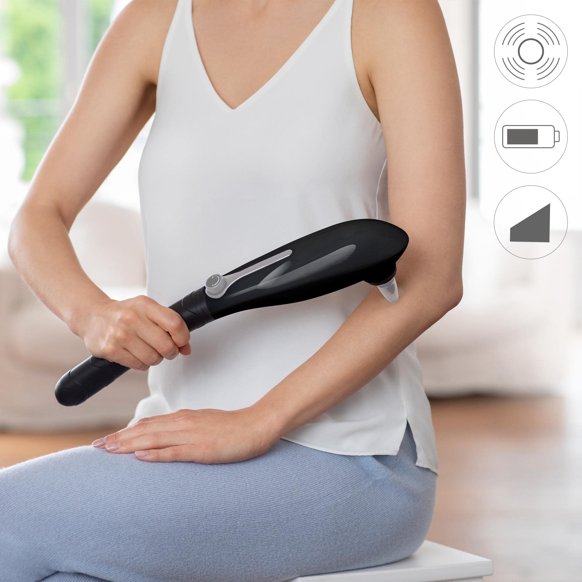 medisana HM 645 Handmassagegerät mit 5 Aufsätzen, elektrisches kraftvolles Klopfmassagegerät, Akupressur und Punktmassage, verschiedene Massageköpfe stufenlose Geschwindigkeitsregulierung