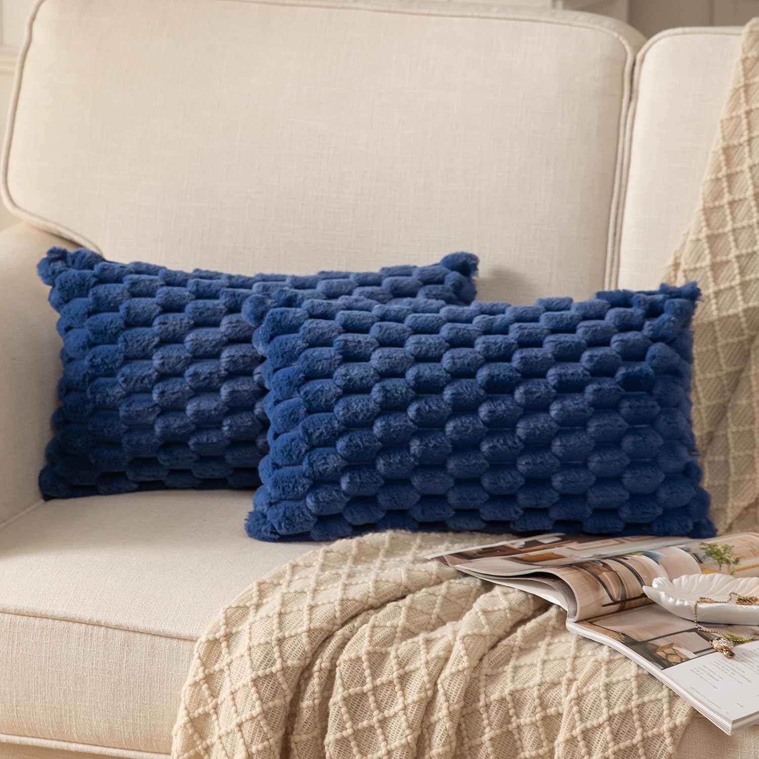 Mandioo Pack of 2 Navy Blue Super Soft Plush Decorative Cushion Covers 12x20 inch 30x50 cm Wool Velvet Throw Pillow Covers cases Faux Fur fluffy Couch Sofa Bed Livingroom