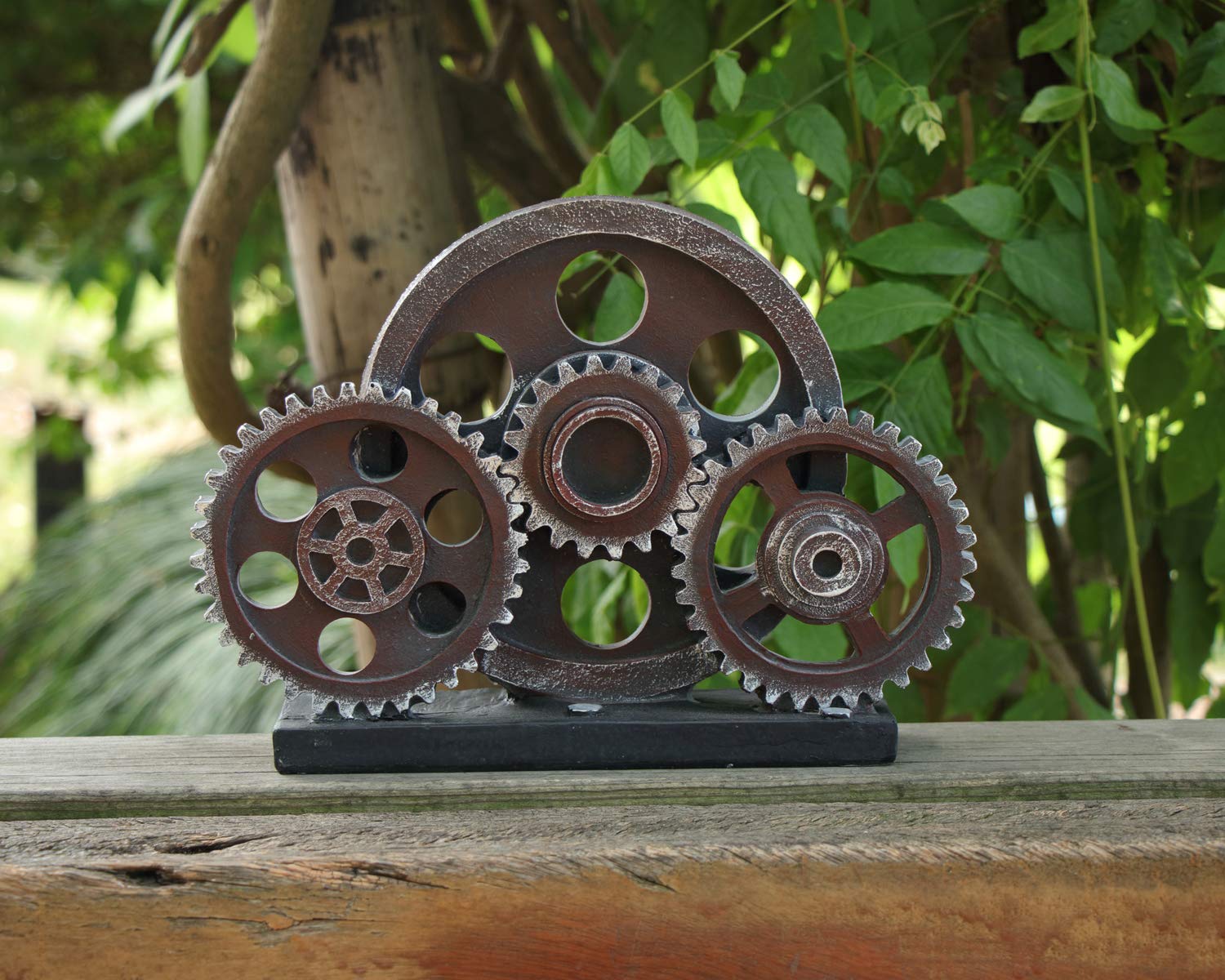 Retro industriële steampunk kunsthars tandwiel figuur hoogte 19,5 cm, groene patina, zware decoratieve versnellingshoes model, decoratieve versiering beeldje voor huis bar
