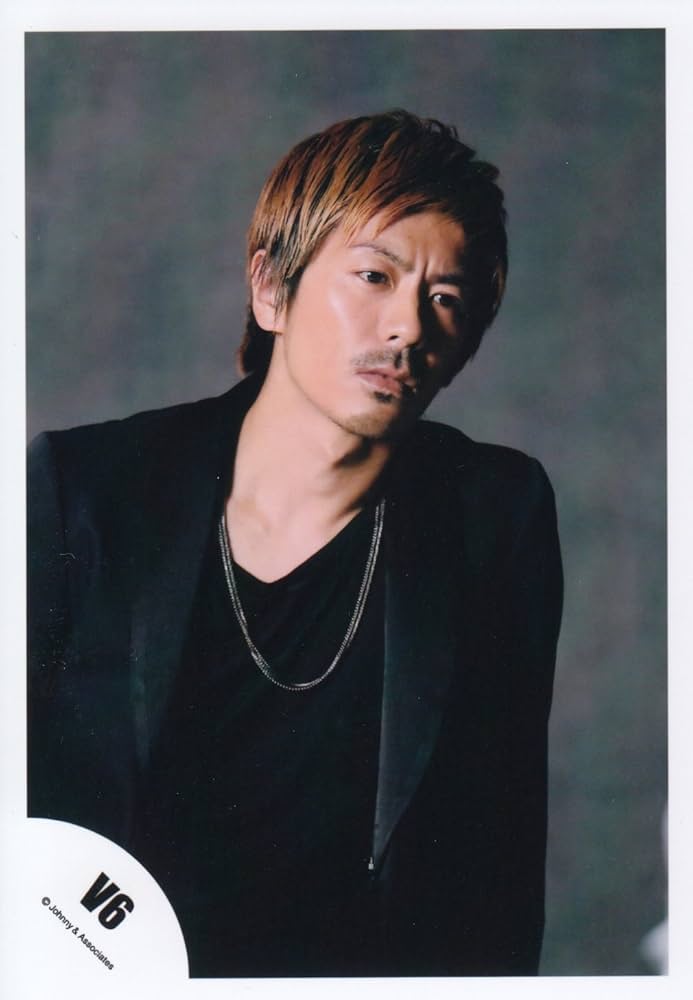 V6公式写真413枚 71S7j36UIzL._AC_SY200_QL15_.jpg